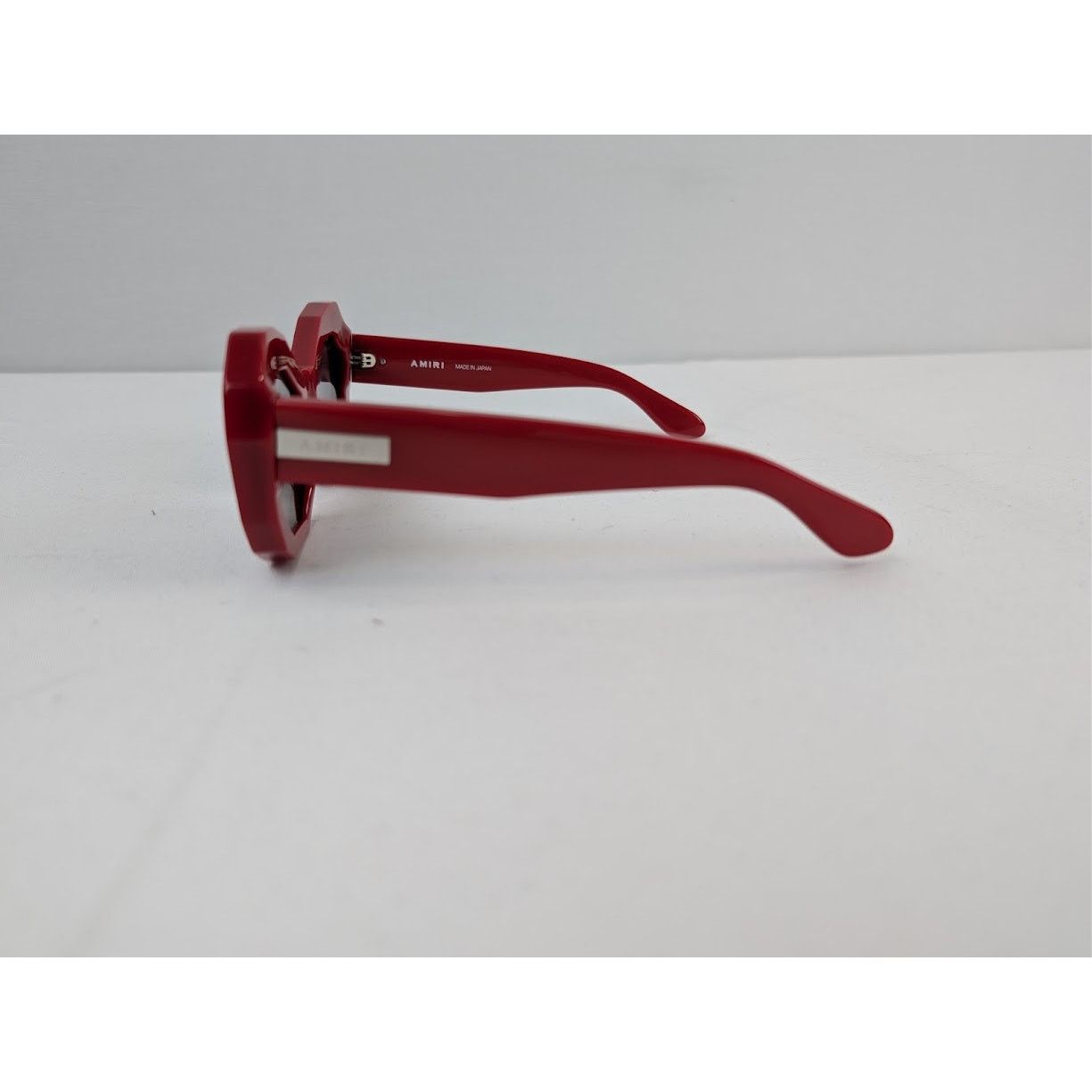 Amiri o1rshd1 Q:2 / Size: OS / Honey Comb Sunglasses in Red Size ONE SIZE - 4 Thumbnail
