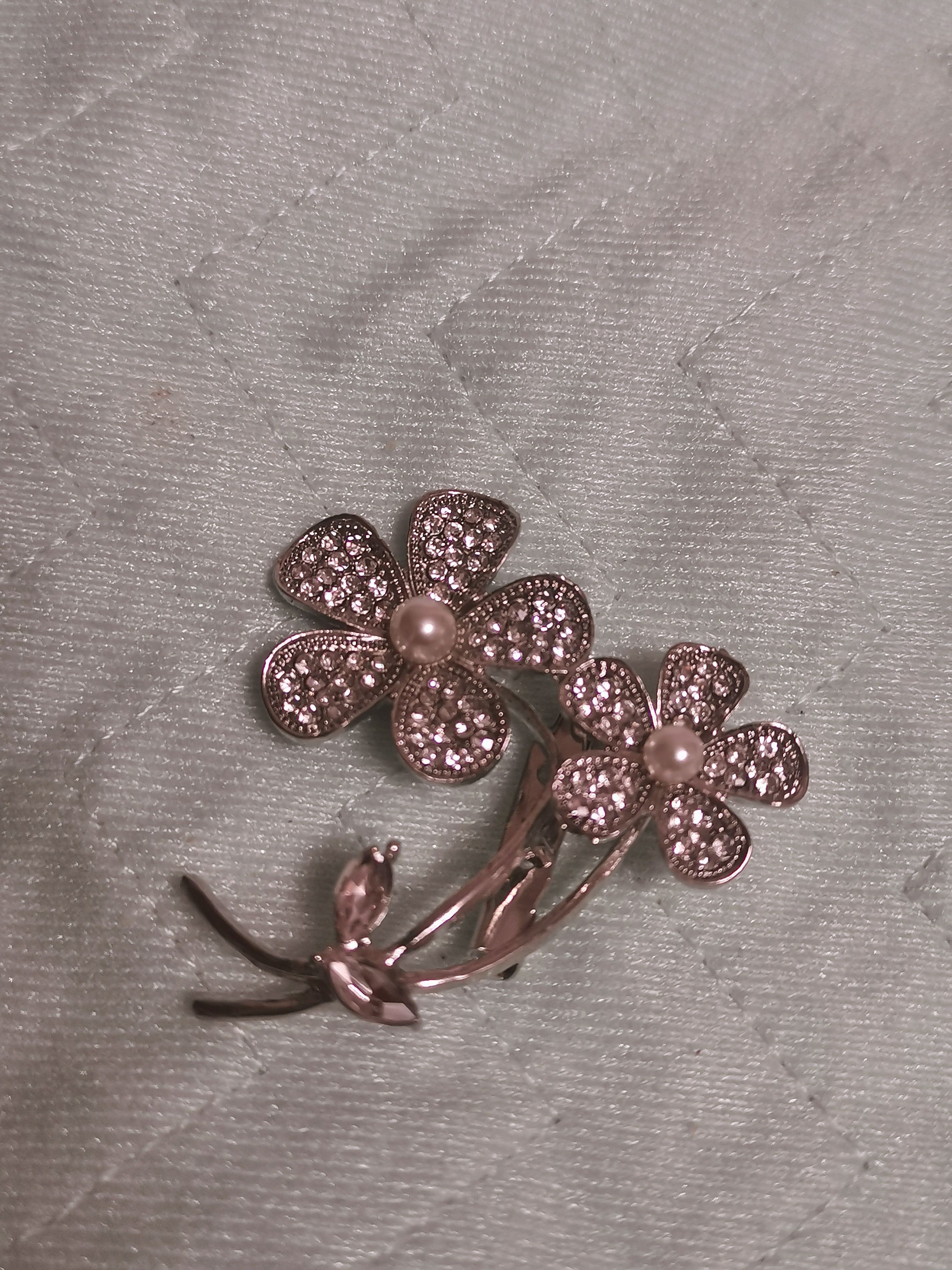Jewelry Pink flower brooch Size ONE SIZE - 1 Preview