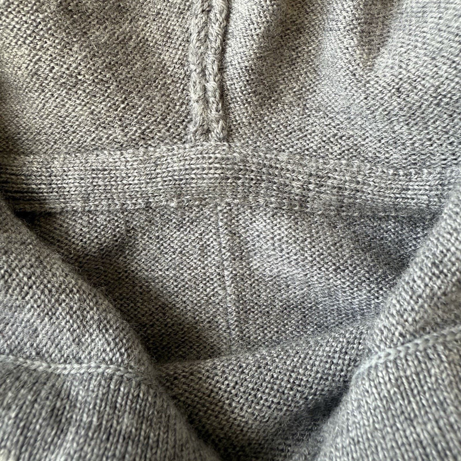 Lululemon Lululemon Merino Wool Hoodie Womens 4 Gray Hooded Pullover Size S / US 4 / IT 40 - 8 Thumbnail