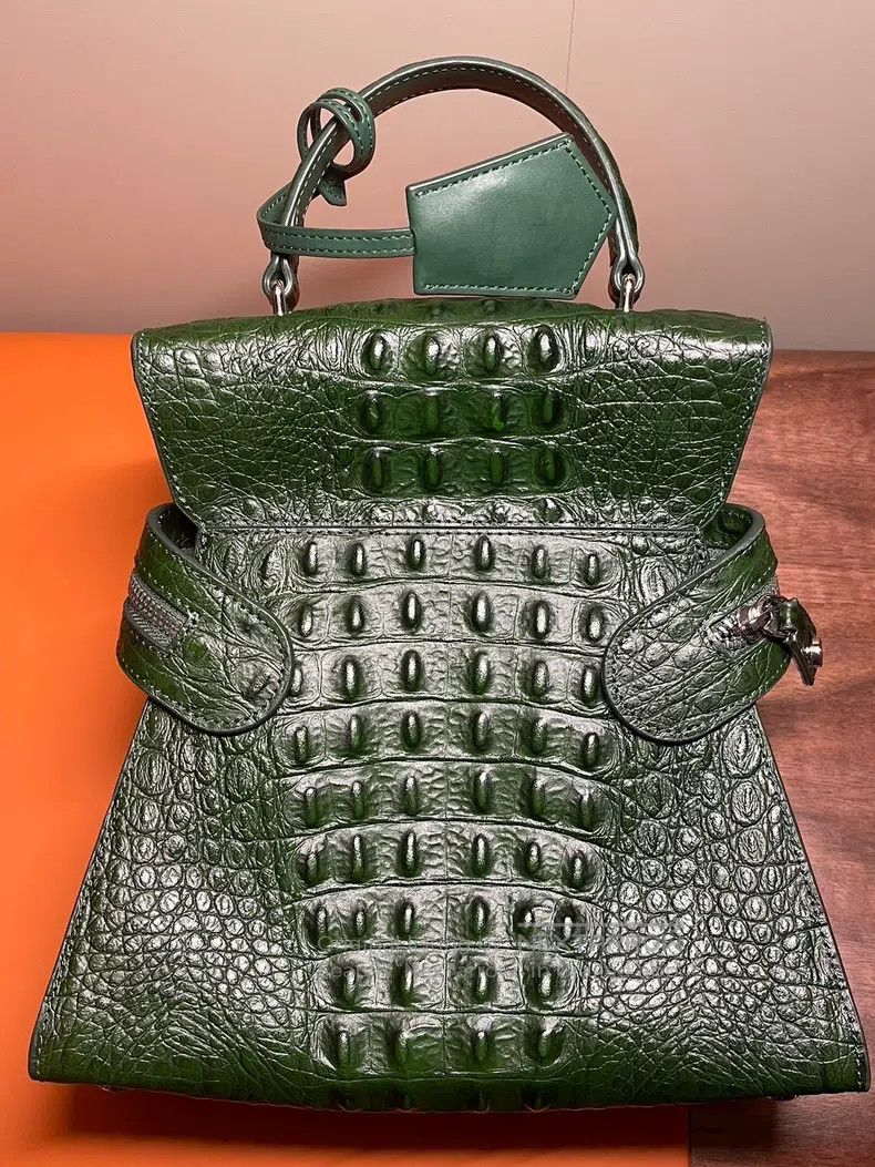 Vivienne Westwood Vivienne Westwood size os Green crocodile leather handbag w Size ONE SIZE - 6 Thumbnail