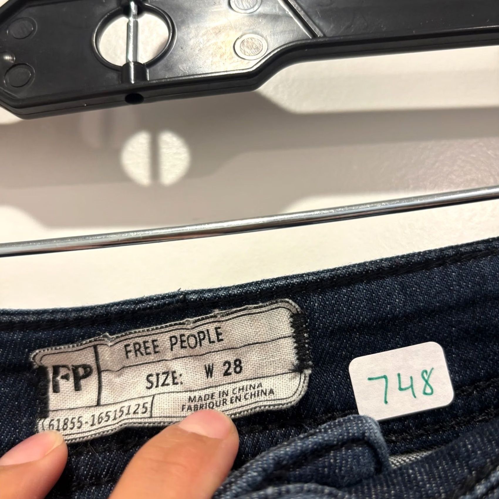 Free People Free People Dark Wash Flare Jeans Size 28 High Rise Button Fly Womens Retro Denim Size 28" / US 6 / IT 42 - 2 Thumbnail