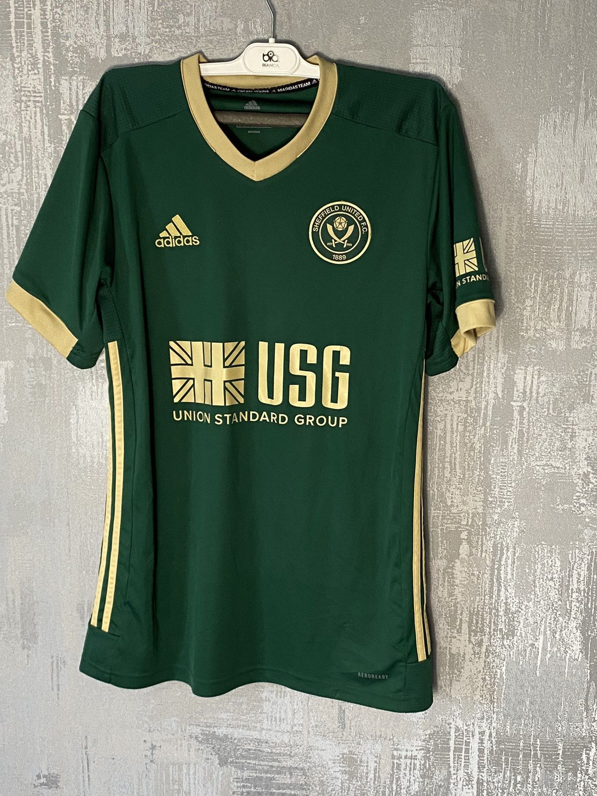 Adidas Vintage Sheffield United Adidas Soccer Jersey Size M Size US M / EU 48-50 / 2 - 1 Thumbnail