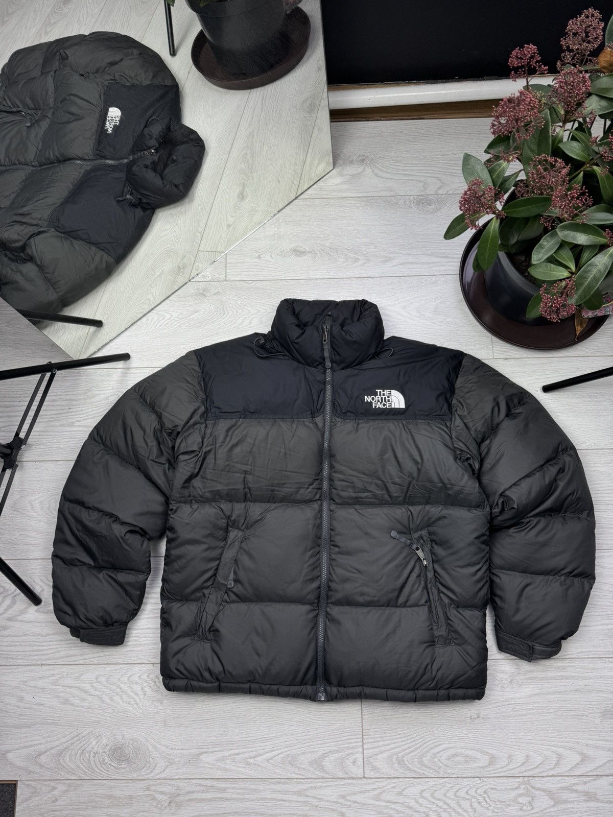 The North Face Vintage The North Face 700 Down Puffer Jacket Nupste Size US L / EU 52-54 / 3 - 1 Thumbnail