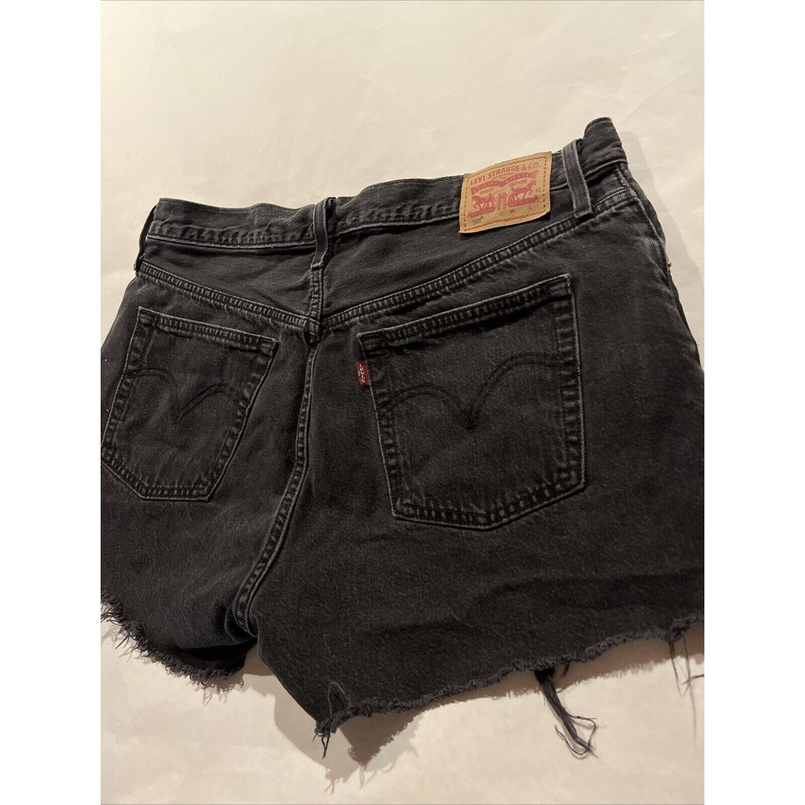 Levi's Levi’s 501 Shorts Women's 33 Black Denim Jean Button Fly Size 34" / US 12 / IT 48 - 11 Thumbnail