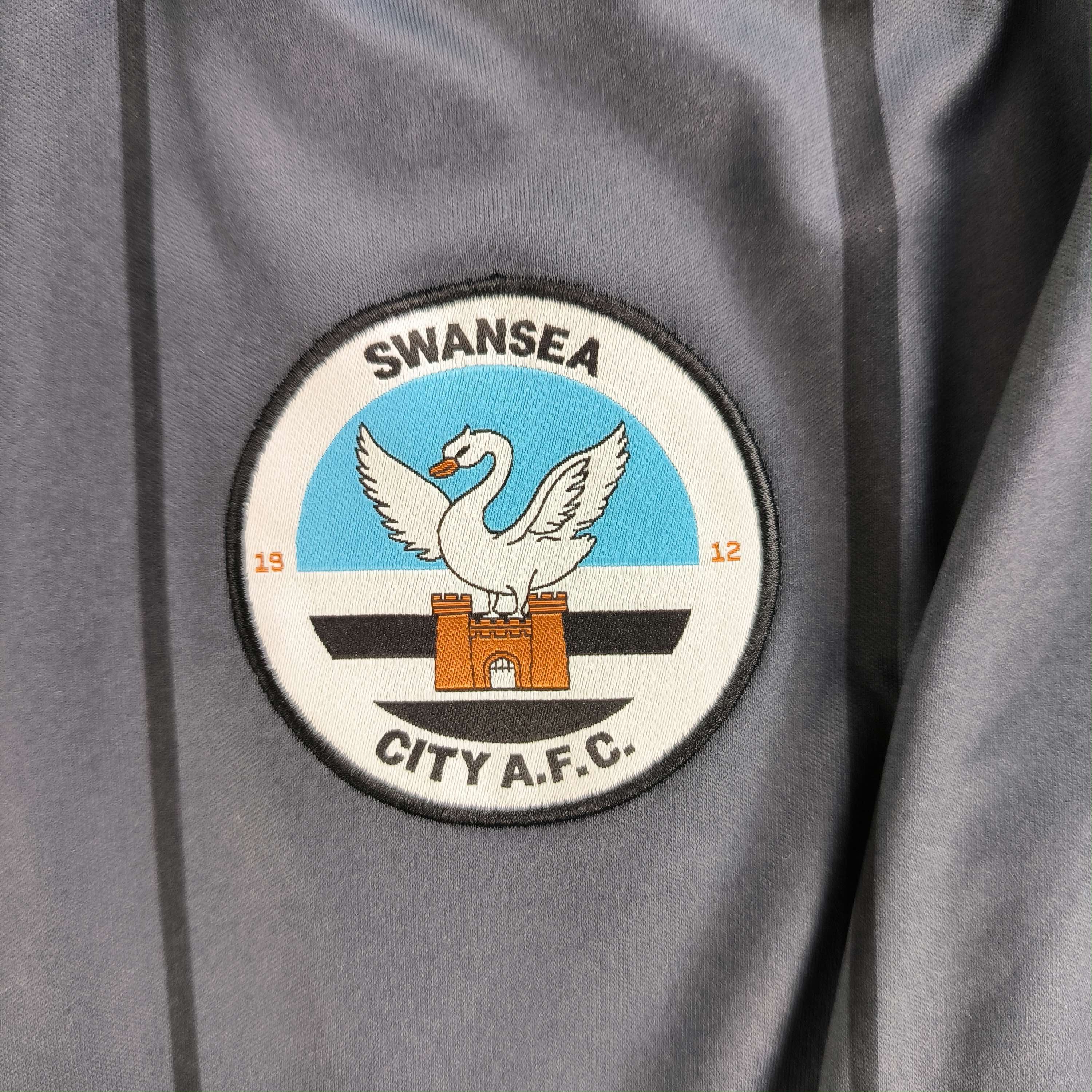Joma Swansea City 2022-23 Joma third football jersey size L Size US L / EU 52-54 / 3 - 4 Thumbnail