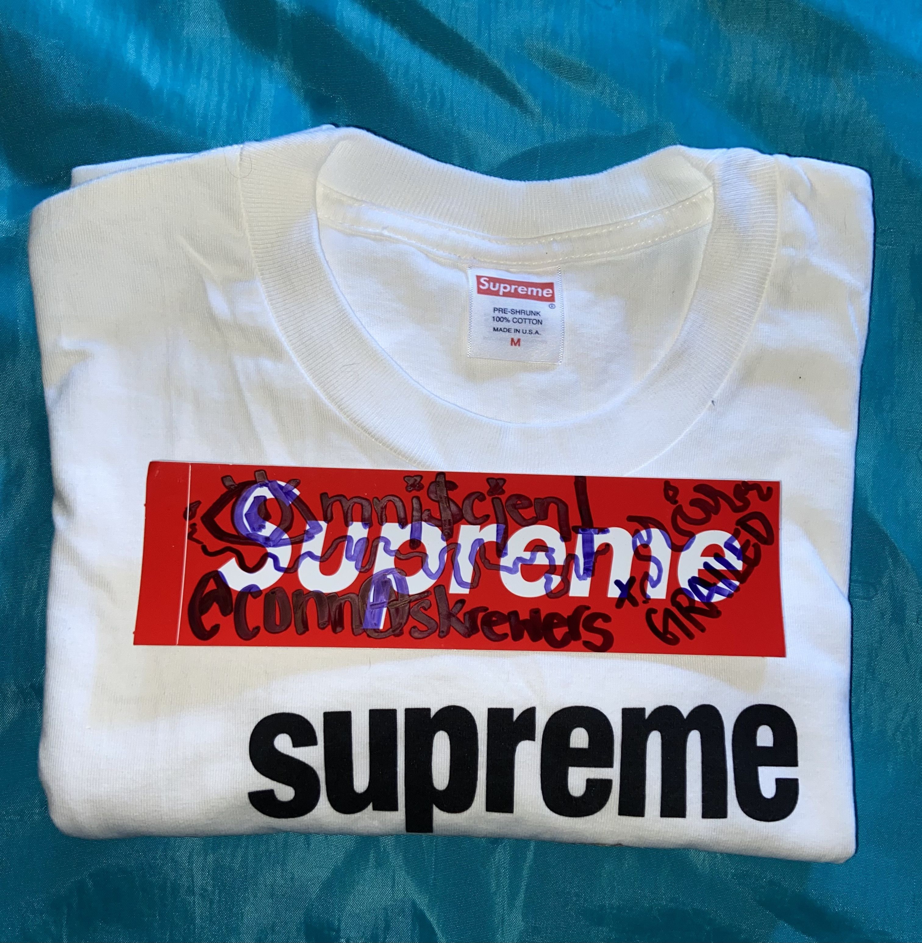 Supreme Kiss Tee Size US M / EU 48-50 / 2 - 3 Thumbnail