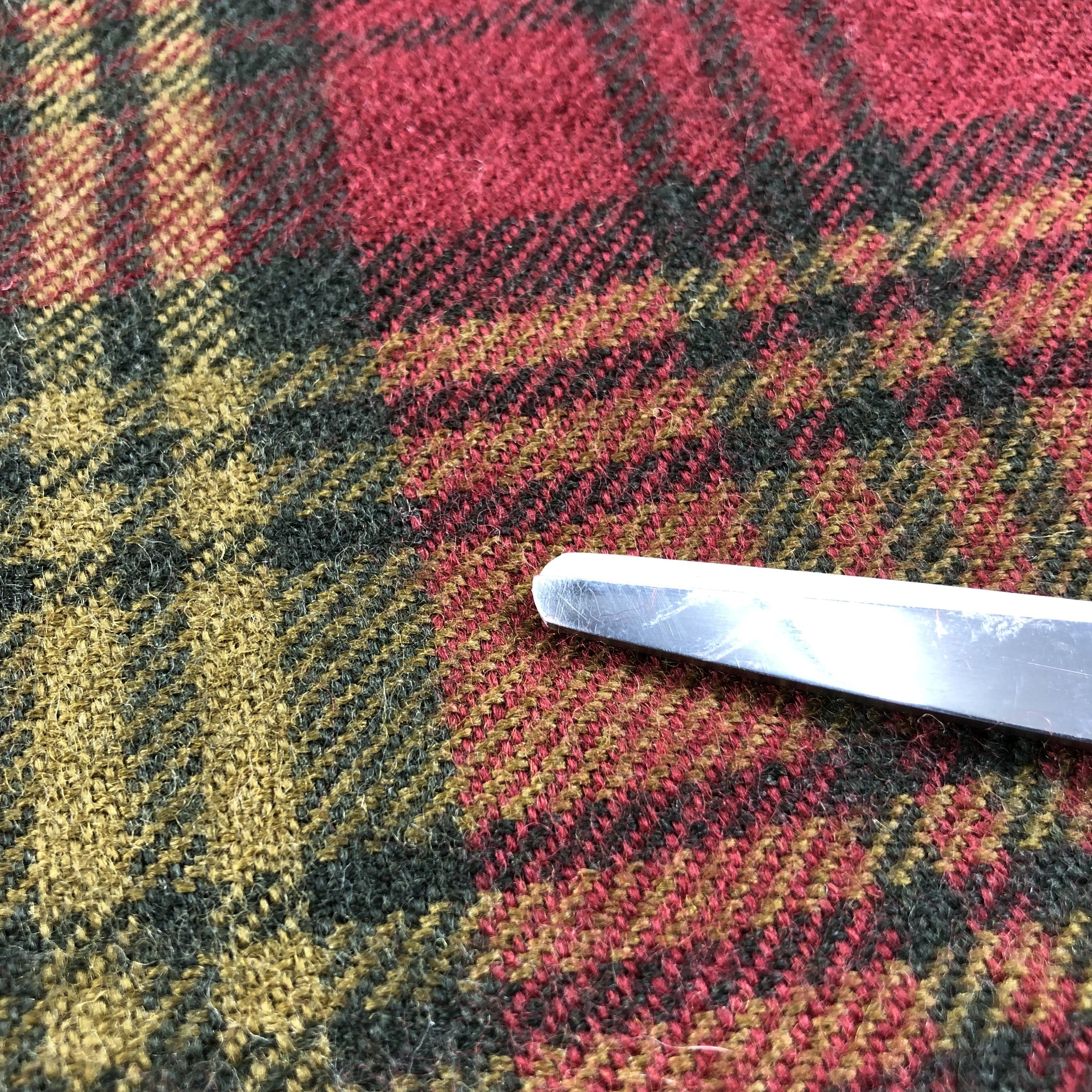 Givenchy Givenchy Tartan Wool Scarf Muffler V1072 Size ONE SIZE - 7 Thumbnail