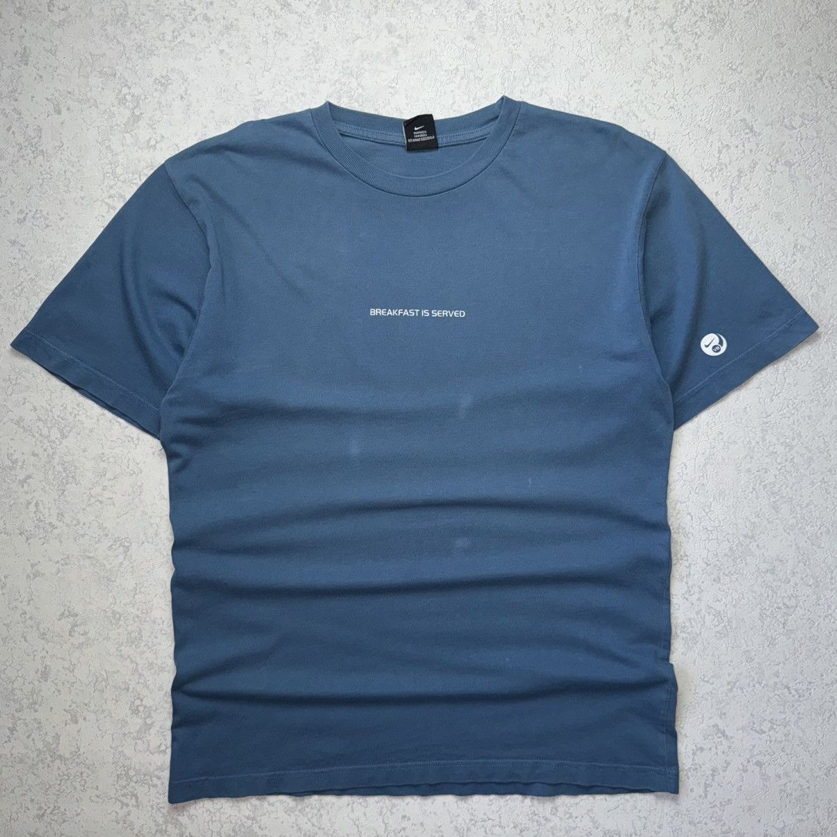 Nike Vintage 00’ Nike Breakfast Is Served T-Shirt Size L Size US L / EU 52-54 / 3 - 3 Thumbnail