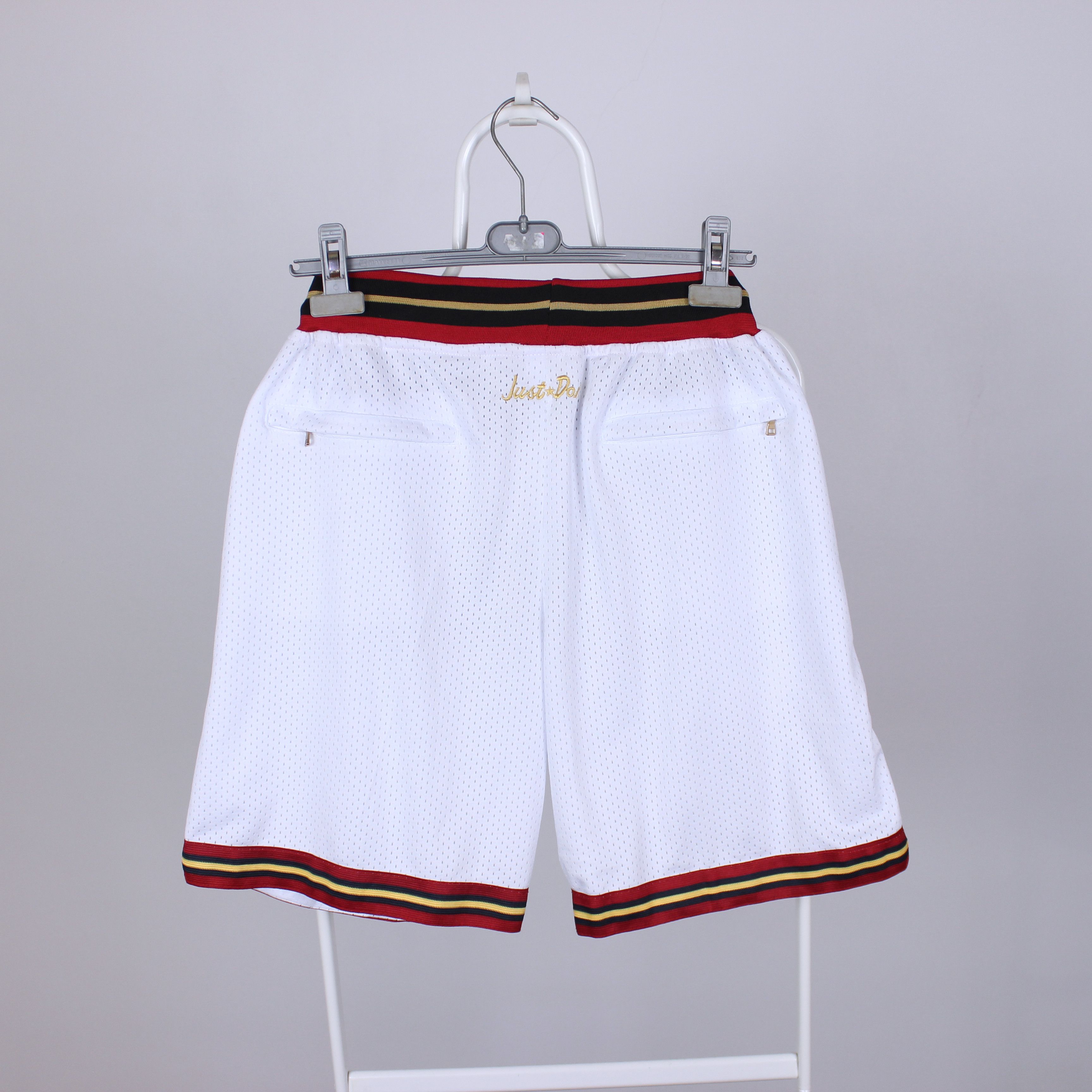 Other NFL backets shorts big logo 1997 1998 men L XL Size US 34 / EU 50 - 7 Thumbnail