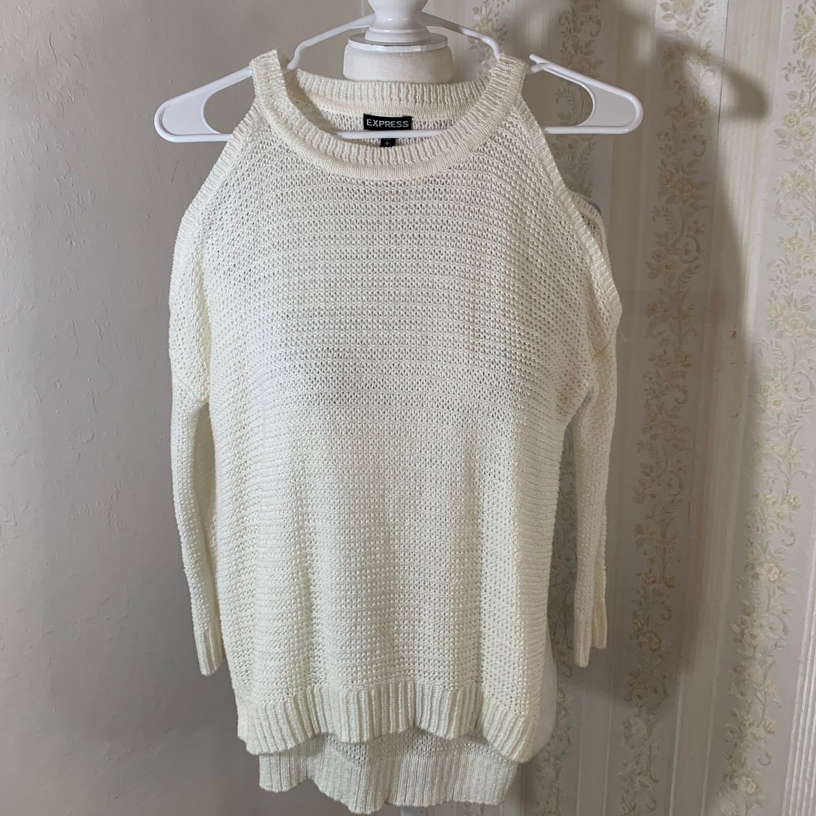 Express Express Womens Sweater Size S Bare Shoulder White Size S / US 4 / IT 40 - 1 Thumbnail