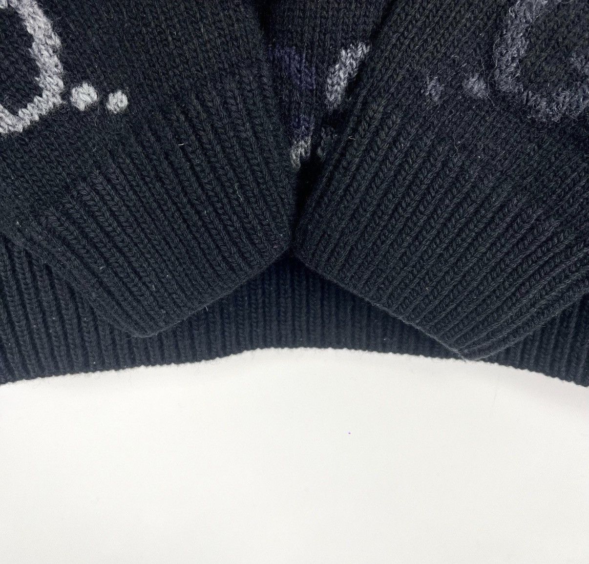 Gucci Gucci Black Gradient GG Monogram Wool Sweater K12 Size US L / EU 52-54 / 3 - 5 Thumbnail