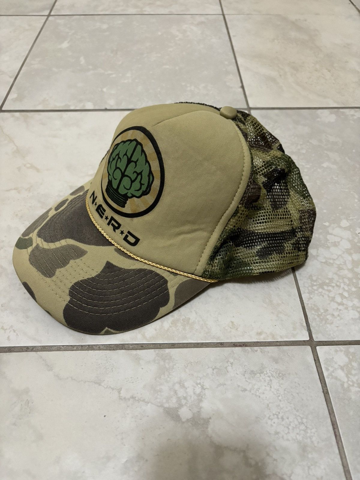 Pharrell Rare authentic vintage 2001 NERD Pharrell camo trucker hat Size ONE SIZE - 8 Thumbnail