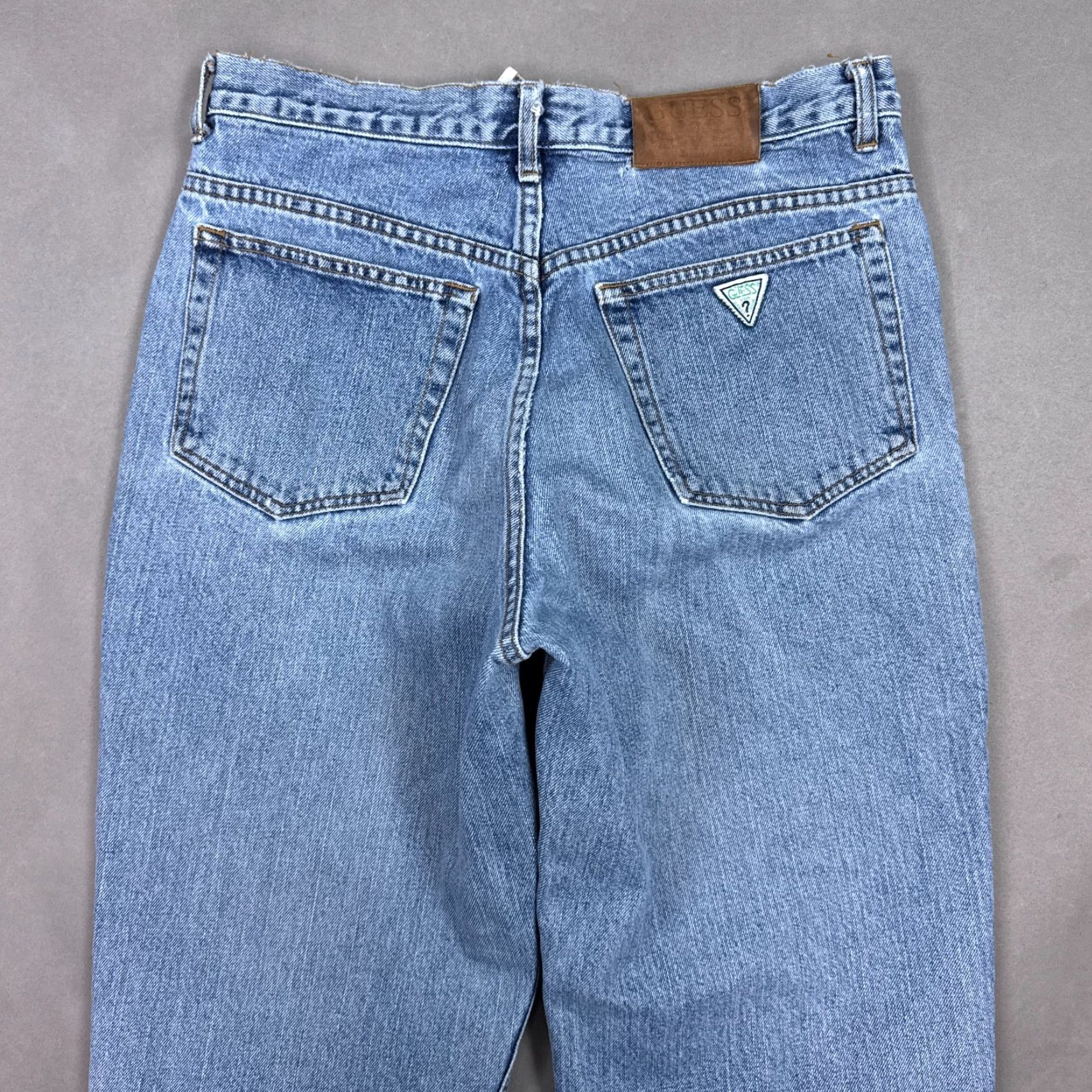 Guess VINTAGE GUESS Jeans Mens 32x32 Blue Pants Denim Distressed 90s Thrashed Made USA 5-Pocket Size US 32 / EU 48 - 5 Thumbnail