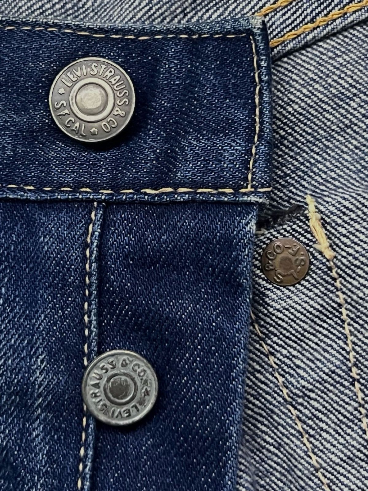 Levi's Vintage Clothing Vintage Levi’s 501 XX Big E Buckle Selvedge Japanese Denim Size US 31 - 12 Thumbnail