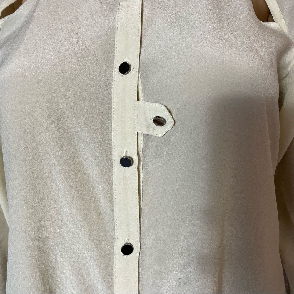 Other Aryn K Silk Lace Ivory Long Sleeve Cut Out Blouse Size S Size S / US 4 / IT 40 - 8 Thumbnail