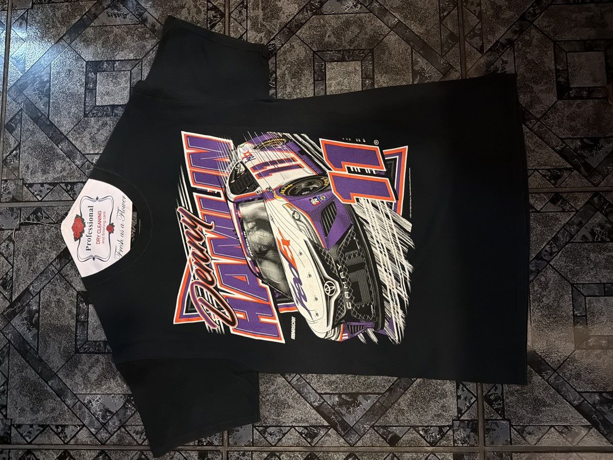 NASCAR DENNY HAMLIN VINTAGE NASCAR T SHIRT Size US M / EU 48-50 / 2 - 2 Thumbnail