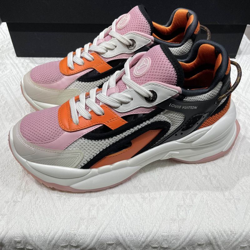 Louis Vuitton Louis Vuitton Run 55 Casual Sneakers for Women 0079 Size US 6 / IT 36 - 1 Thumbnail