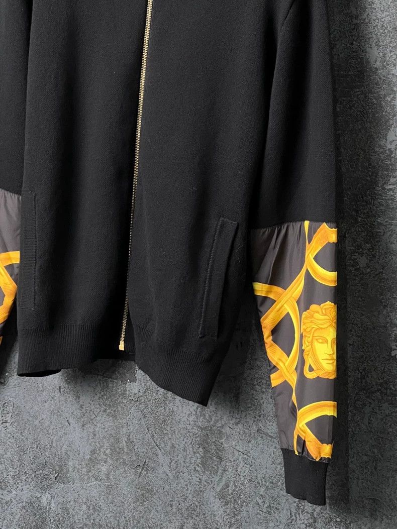 Versace Versace Printed panelled stand-up collar knit jacket Size US M / EU 48-50 / 2 - 4 Thumbnail