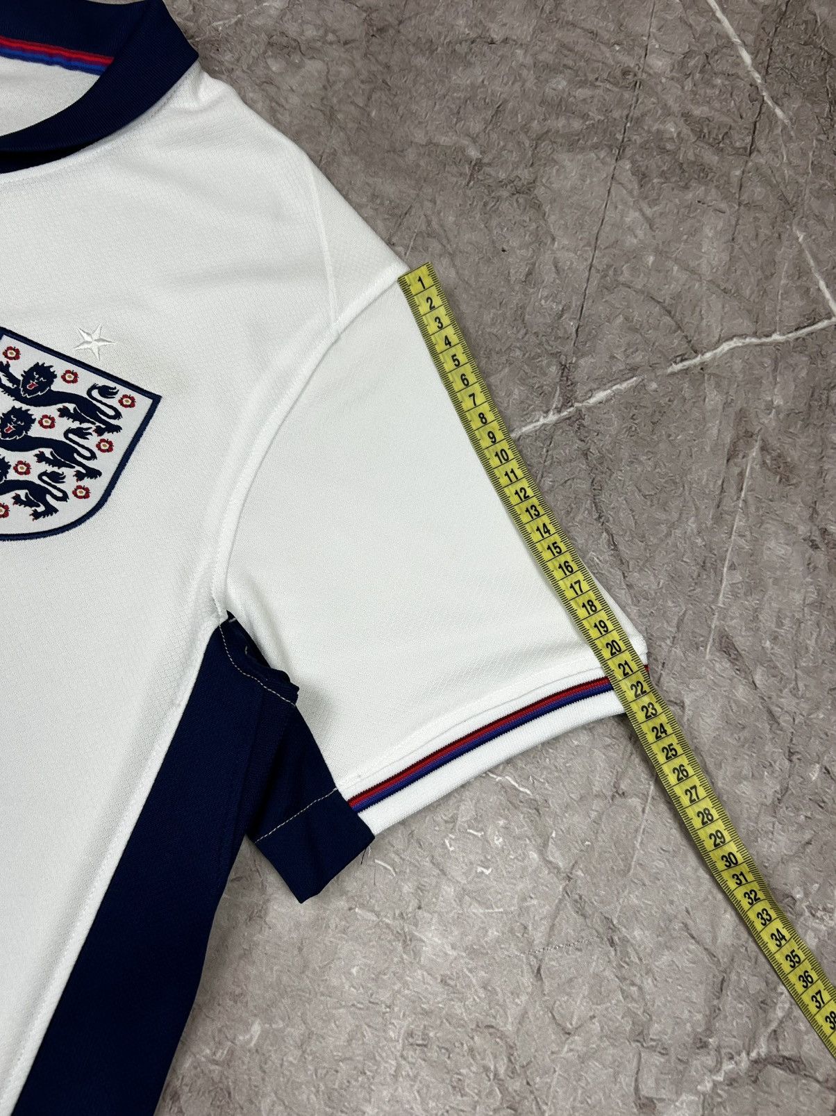Nike Nike England Soccer Jersey Size US M / EU 48-50 / 2 - 10 Thumbnail