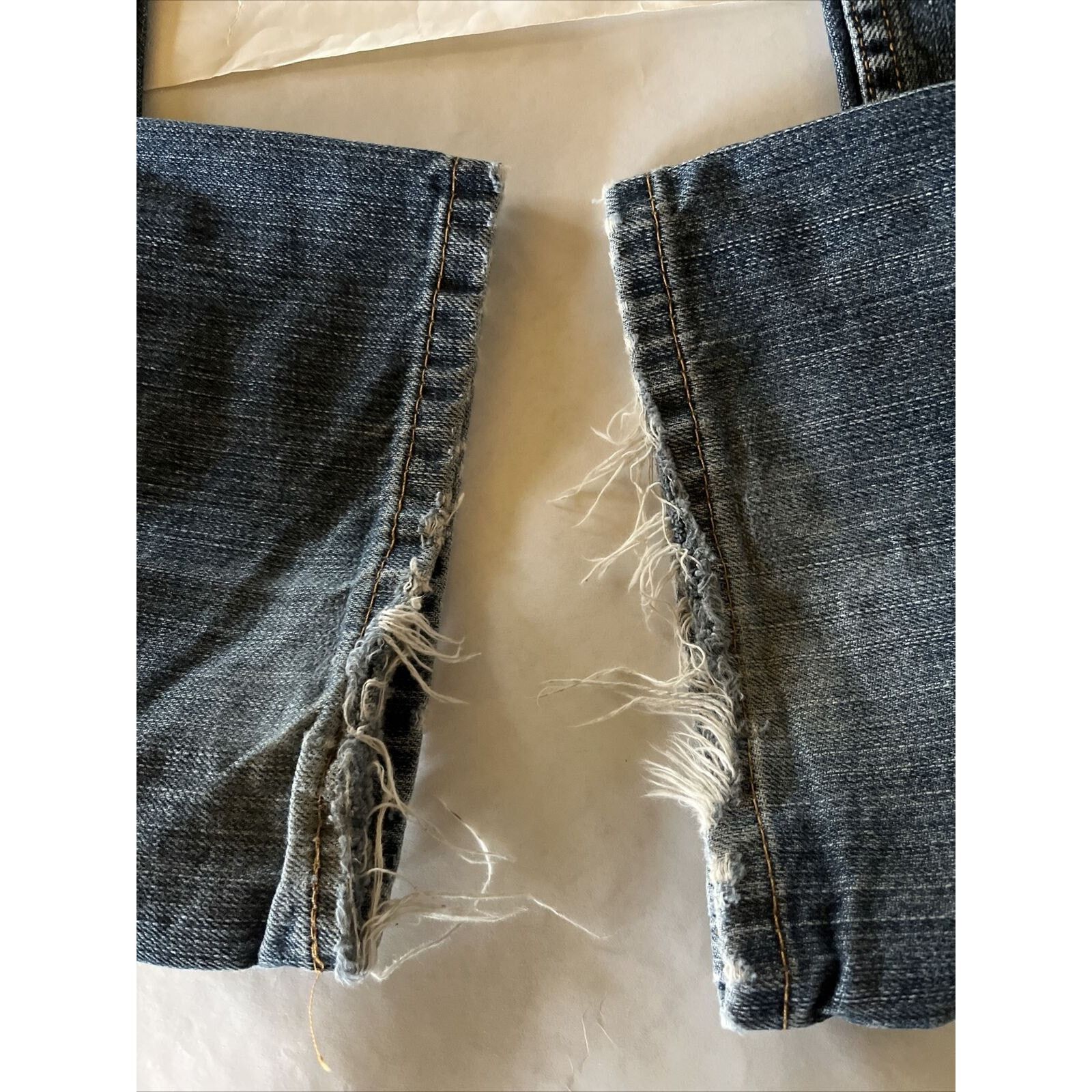 Levi's Levi’s 505 Jeans Men's 34x32 Medium Wash Denim Cotton Blue Size US 34 / EU 50 - 8 Thumbnail