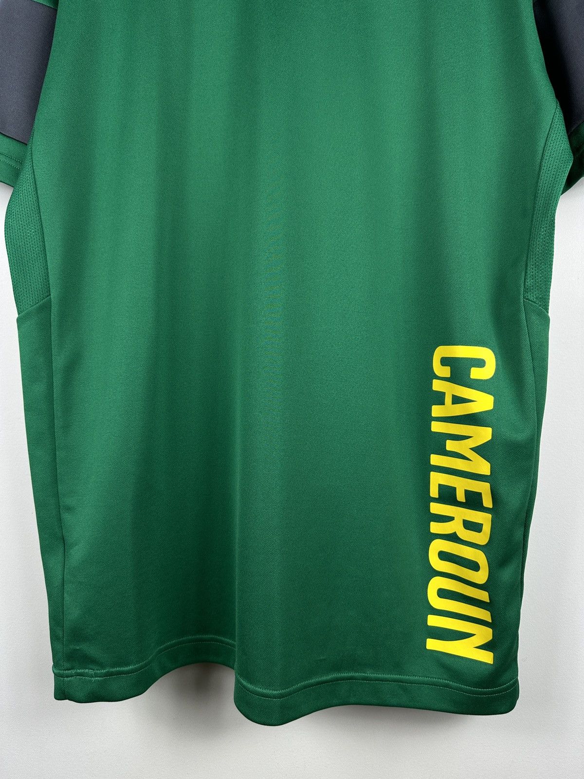 Puma Puma Away Cameroun Soccer Jersey Size US L / EU 52-54 / 3 - 19 Thumbnail