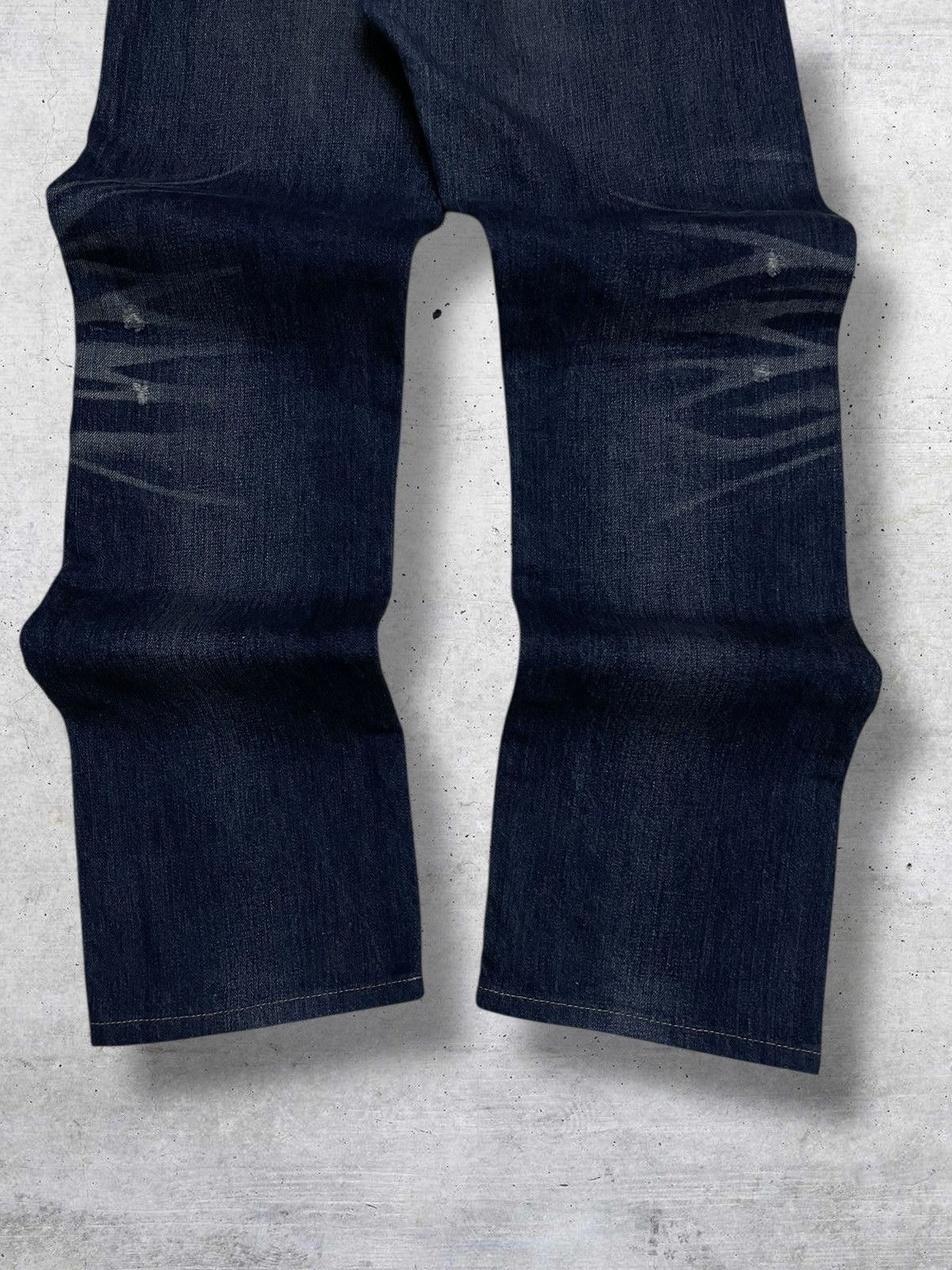 Levi's Vintage Clothing VINTAGE 501 LEVIS USA DESIGNER 90S RIPPED INDIGO OG DENIM Size US 28 / EU 44 - 10 Thumbnail