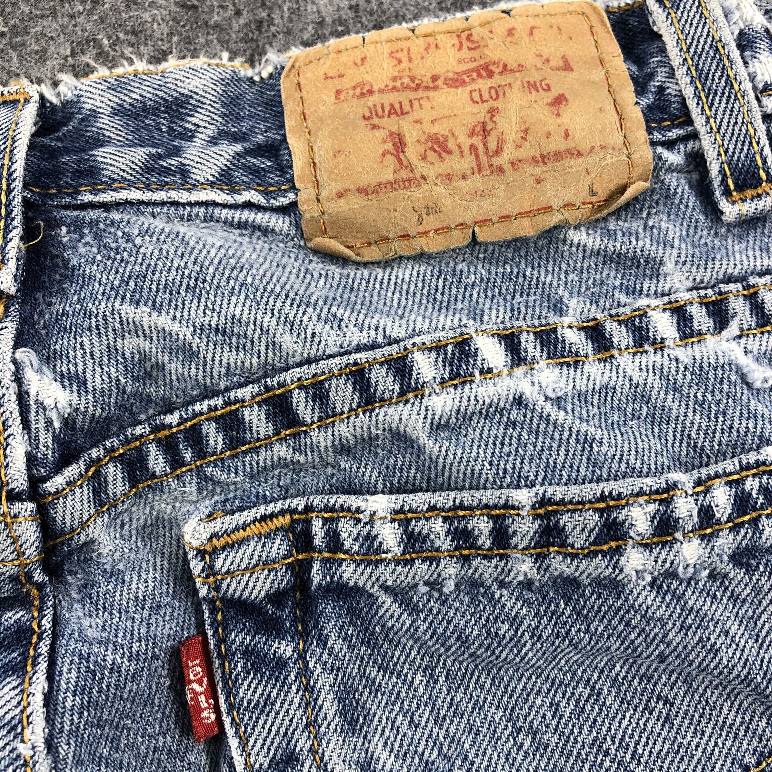 Levi's × Vintage Vintage Blue Wash Light Wash Levis 550 Jeans-JM1780 Size US 27 - 5 Thumbnail