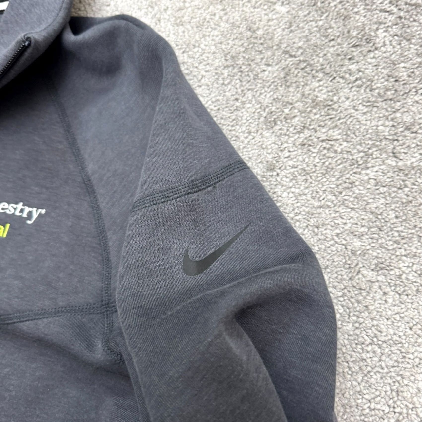 Nike Nike Tech Fleece Full Zip Hoodie Sweatshirt Mens L Gray Ancestry Logo Sports Athleisure Hoodie Mens L Gray Nike Logo 90s? Size L / US 10 / IT 46 - 5 Thumbnail