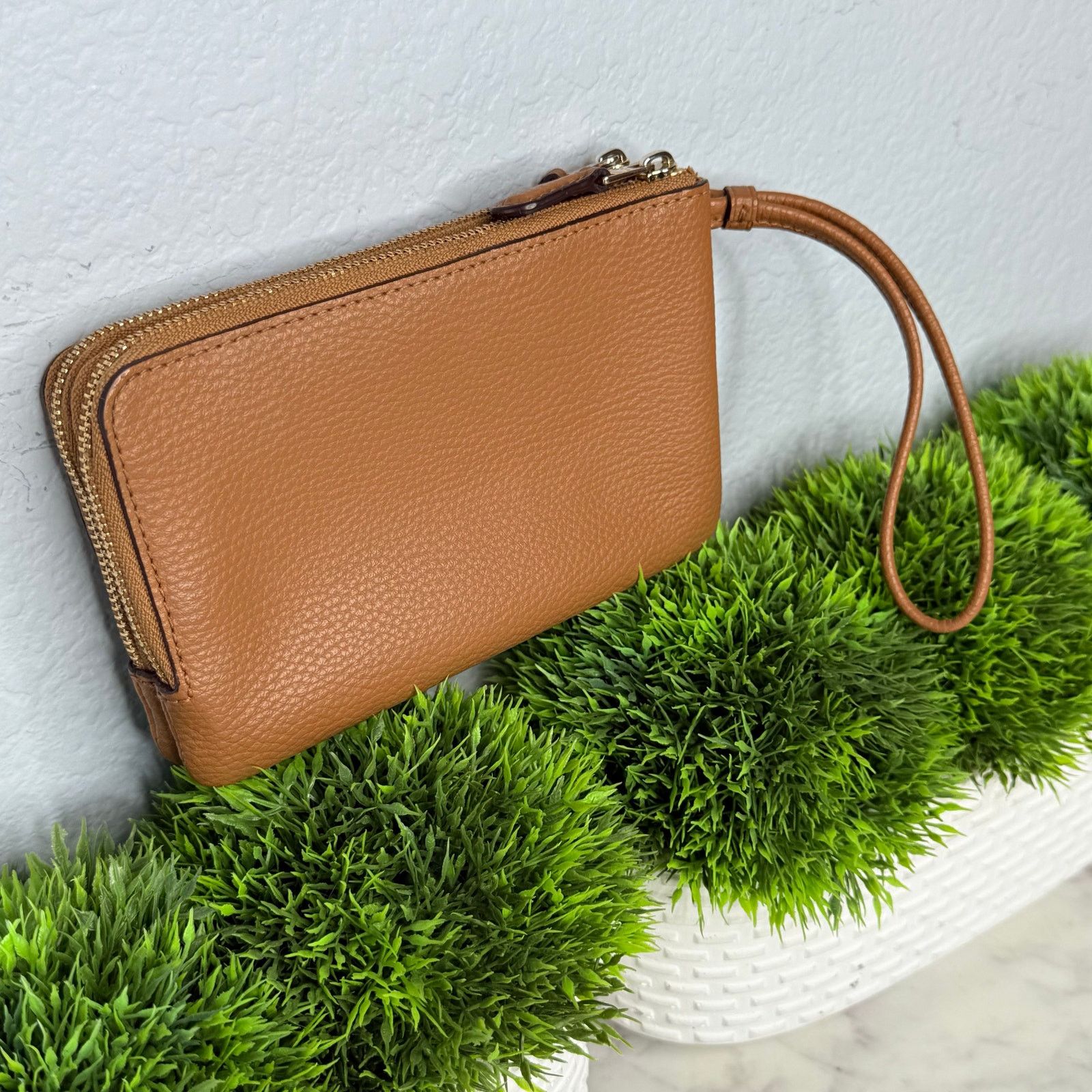 Coach Coach Double Corner Zip Wristlet In Polished Pebble Leather Size ONE SIZE - 4 Thumbnail