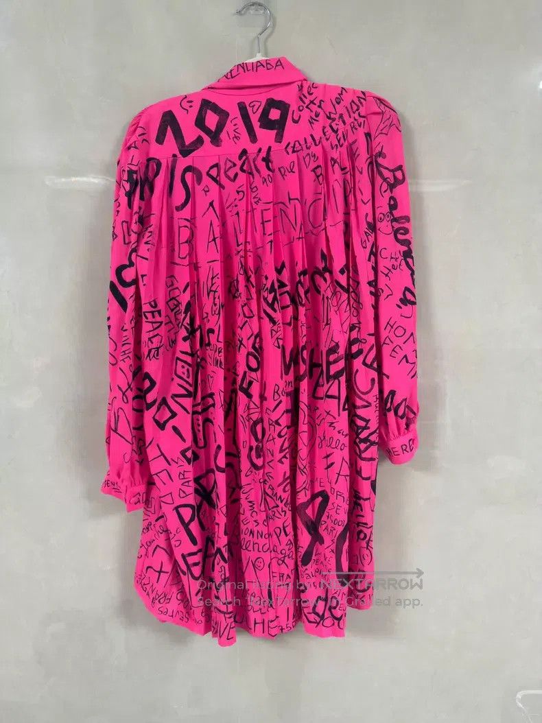 Balenciaga Balenciaga Graffiti Letter Fluorescent Pink Long Sleeve Sh Size XXS / US 00 / IT 34 - 2 Thumbnail