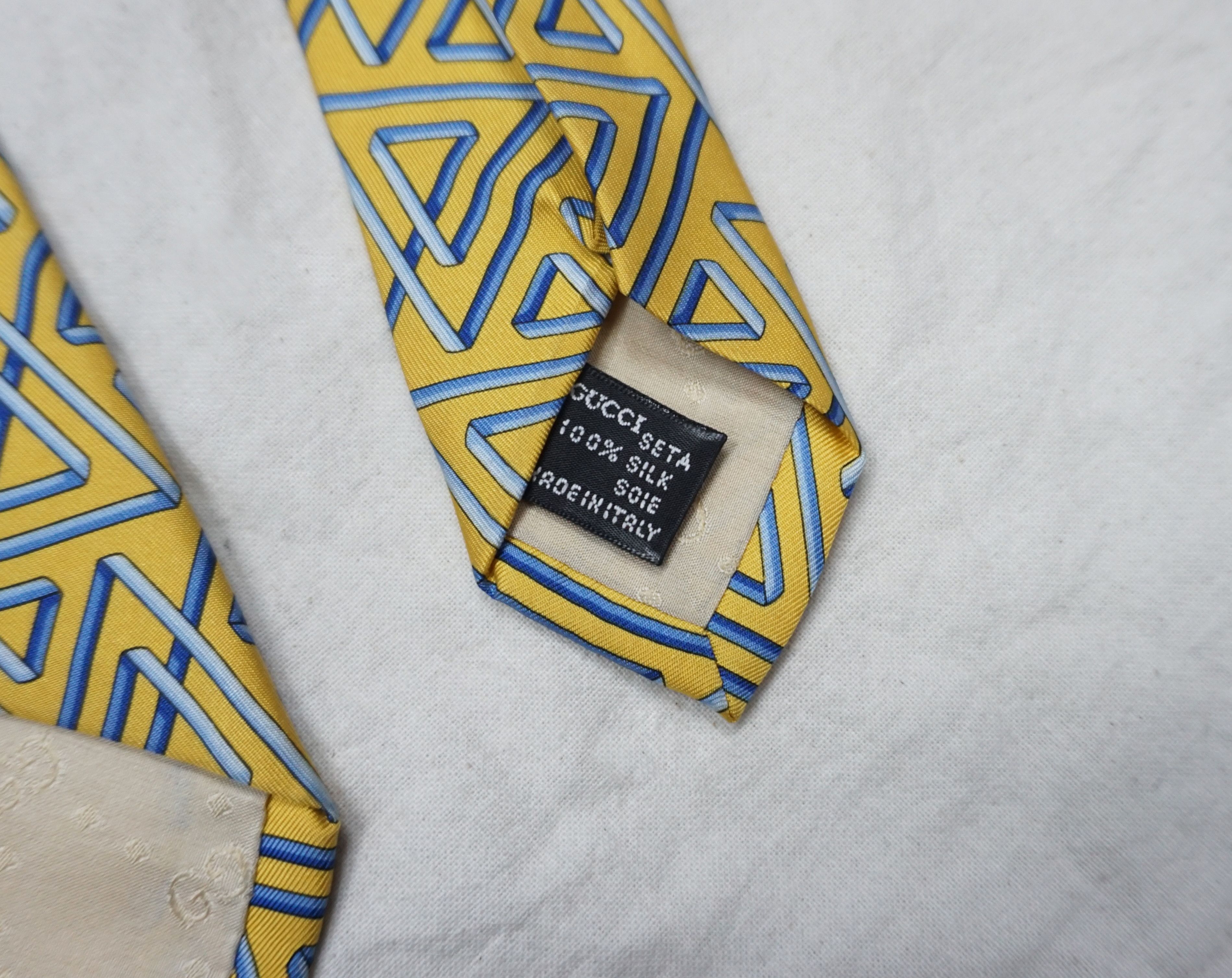 Gucci Gucci Gold Geometric pattern Necktie Size ONE SIZE - 3 Thumbnail