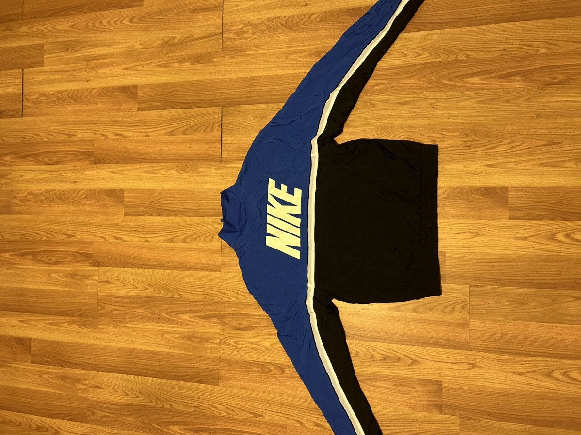 Nike Nike Varsity Zip up size small Size US S / EU 44-46 / 1 - 2 Thumbnail