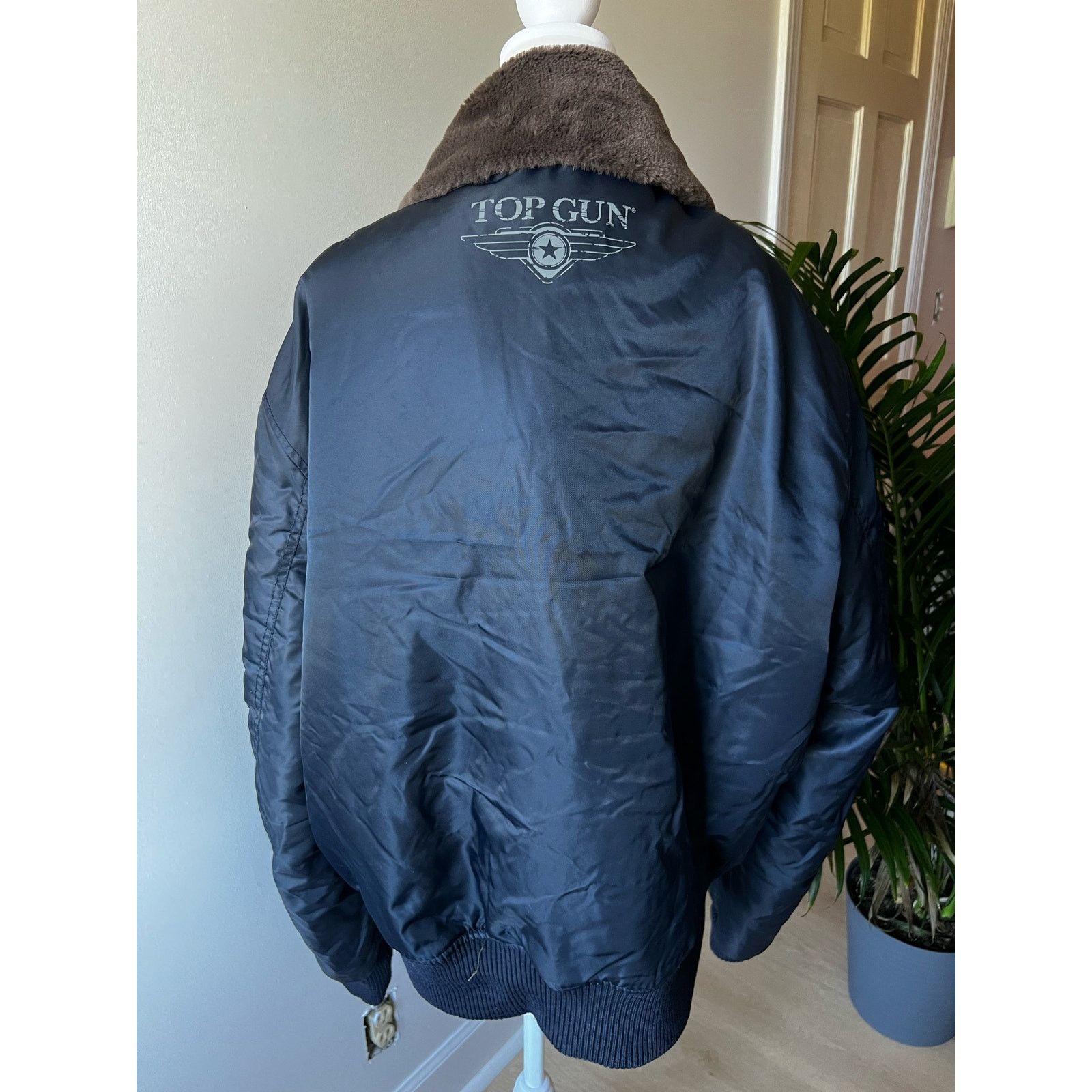 Vintage TOP GUN® B-15 MEN'S HEAVY DUTY FLIGHT BOMBER JACKET XL Size US XL / EU 56 / 4 - 8 Thumbnail
