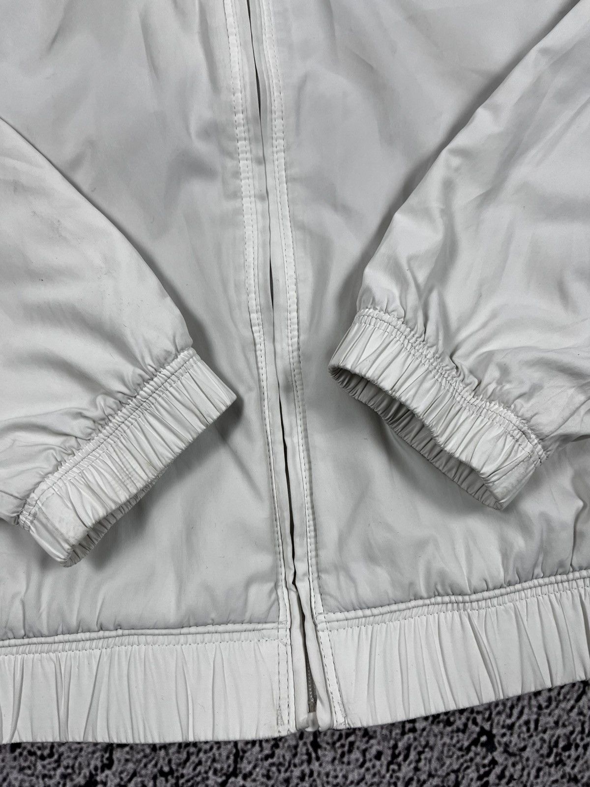 Vintage Vintage Y2K Nike small swoosh track jacket windbreaker L Size L / US 10 / IT 46 - 4 Thumbnail