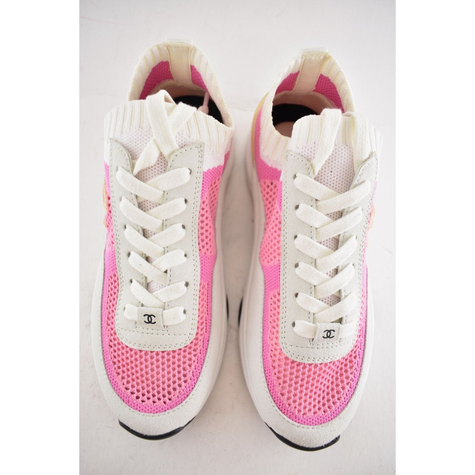 Chanel Chanel 20S White Knit Suede Lace Up Flat Runner Sneaker 37 Size US 7 / IT 37 - 8 Thumbnail