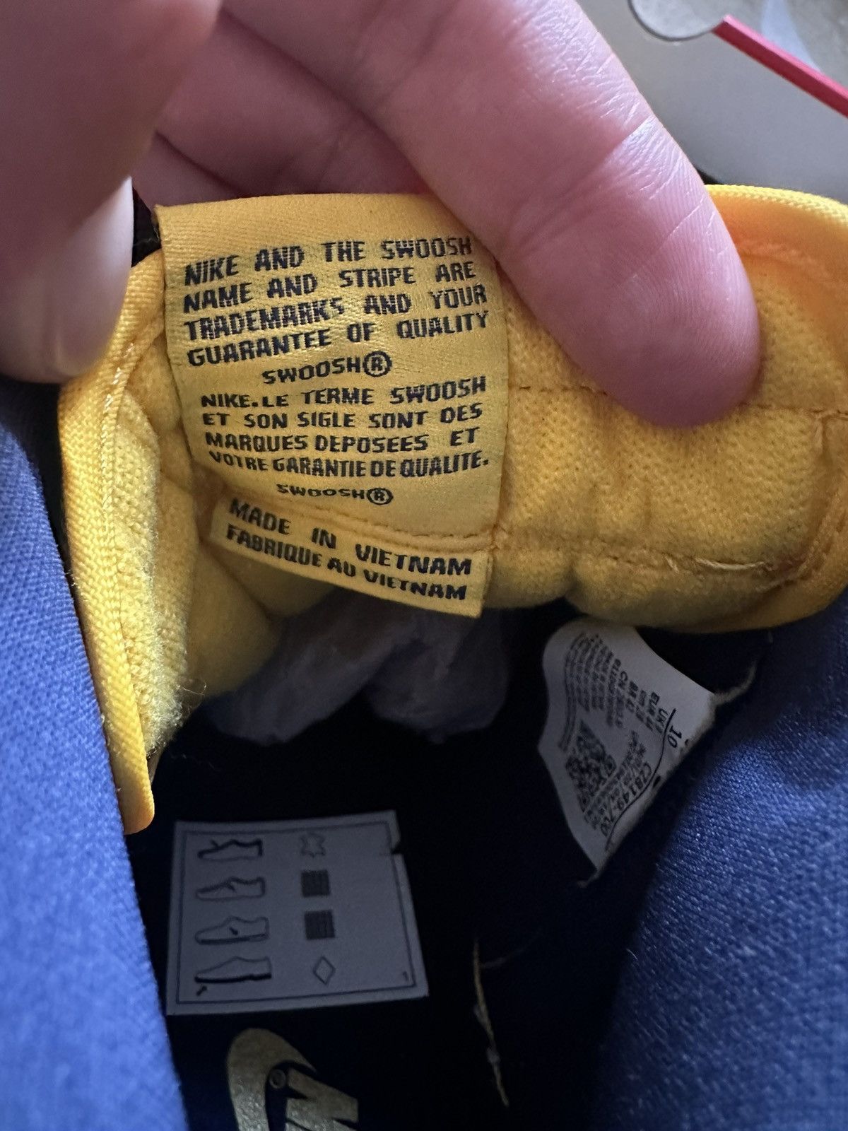Nike Dunk Hi SP - Michigan Size US 10 / EU 43 - 5 Thumbnail