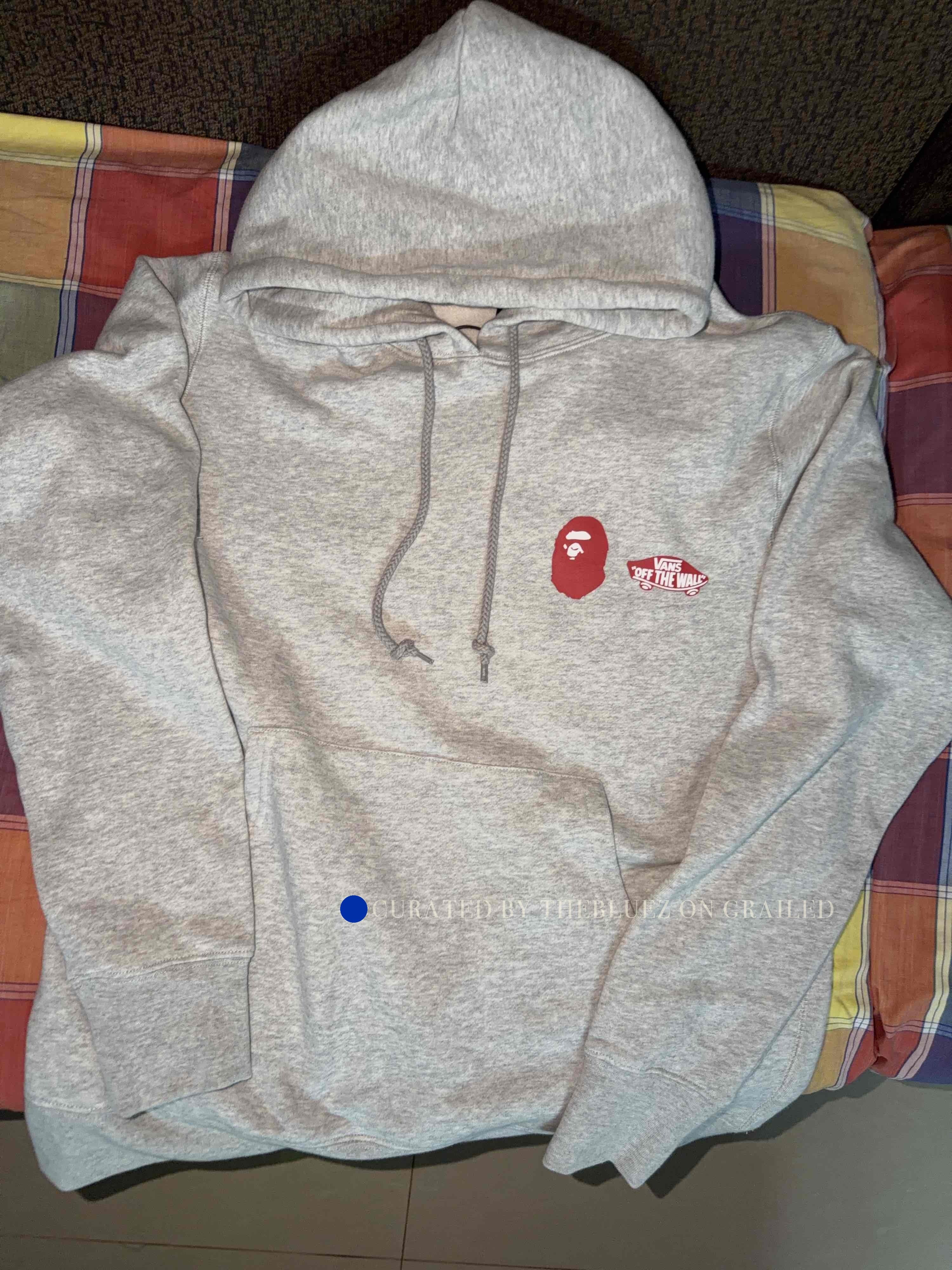 Bape Camo Logo Hoodie in Gray, Size XL Size US XL / EU 56 / 4 - 1 Thumbnail