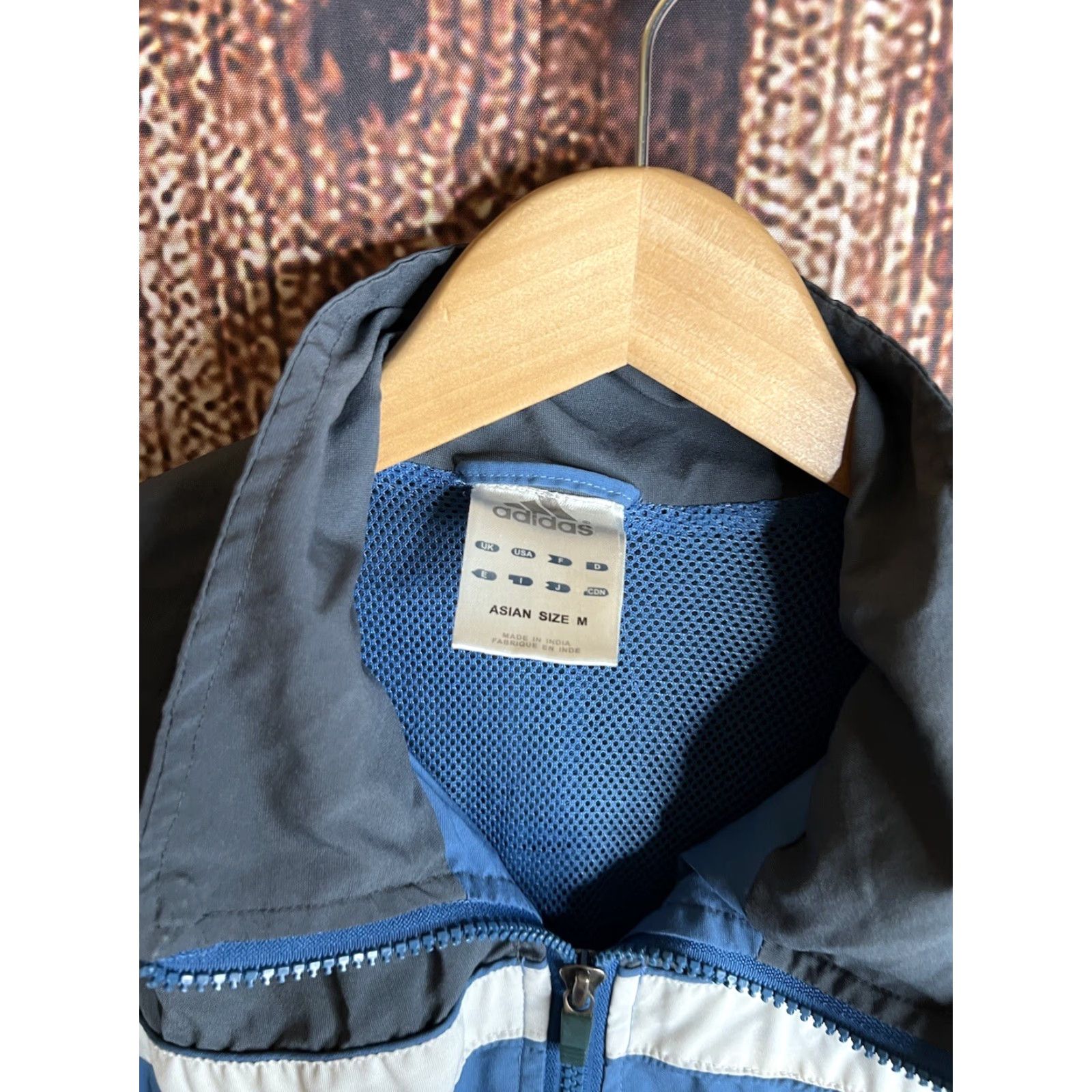Adidas Adidas Windbreaker Jacket Full Zip Asian Fit M Men Colorblock Black Blue Size US M / EU 48-50 / 2 - 2 Thumbnail