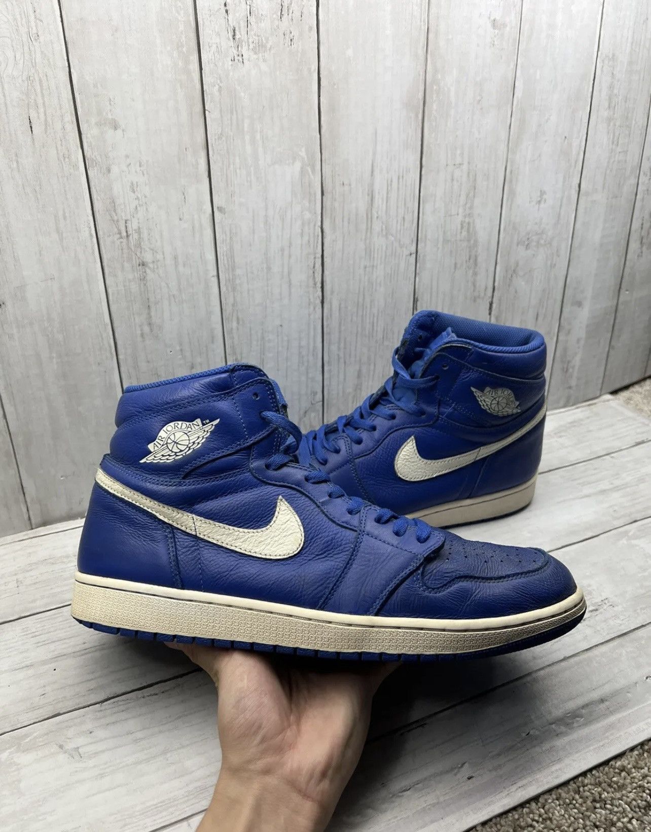 Nike Air Jordan 1 High OG /