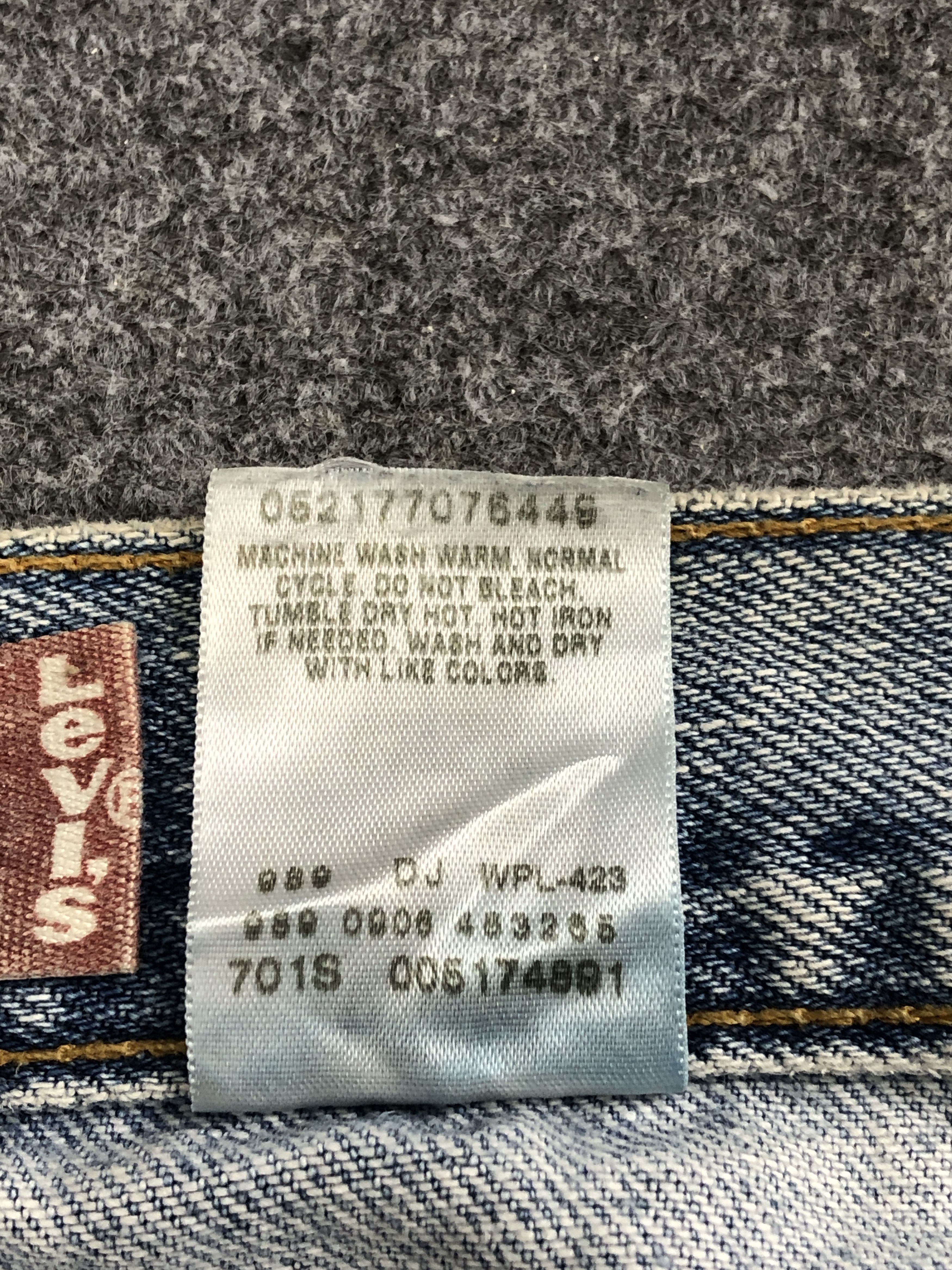Levi's light Wash Vintage Levis 517 Flared Bootcut Jeans DP2452 Size US 35 - 9 Thumbnail