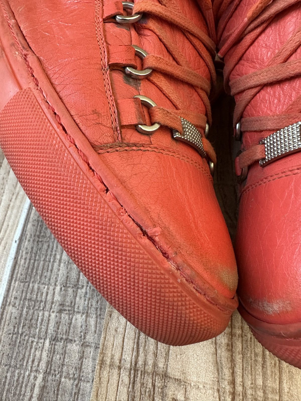 Balenciaga 🔥BALENCIAGA ARENA RED LEATHER LOW TOP SNEAKERS Size US 9 / EU 42 - 6 Thumbnail