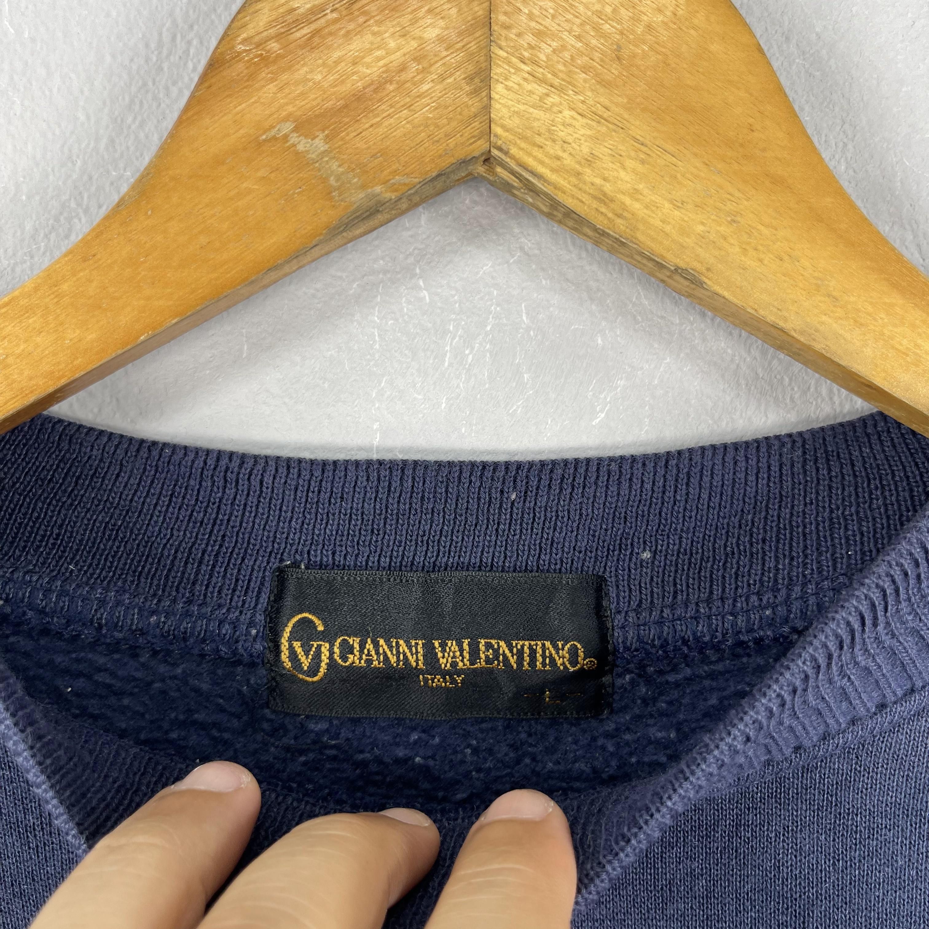 Designer Vintage GIANNI VALETINO Spellout Embroidery Sweatshirt Size US L / EU 52-54 / 3 - 4 Thumbnail