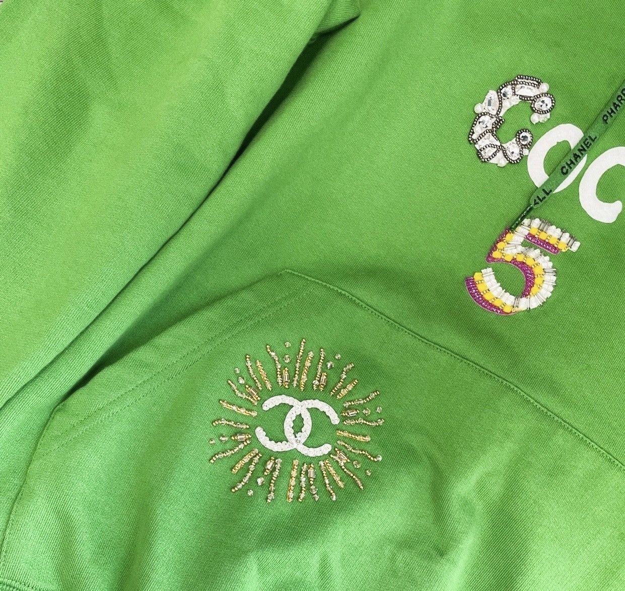 Chanel Chanel x Pharrell Williams L Embroidered Green Logo Hoodie Size US L / EU 52-54 / 3 - 3 Thumbnail