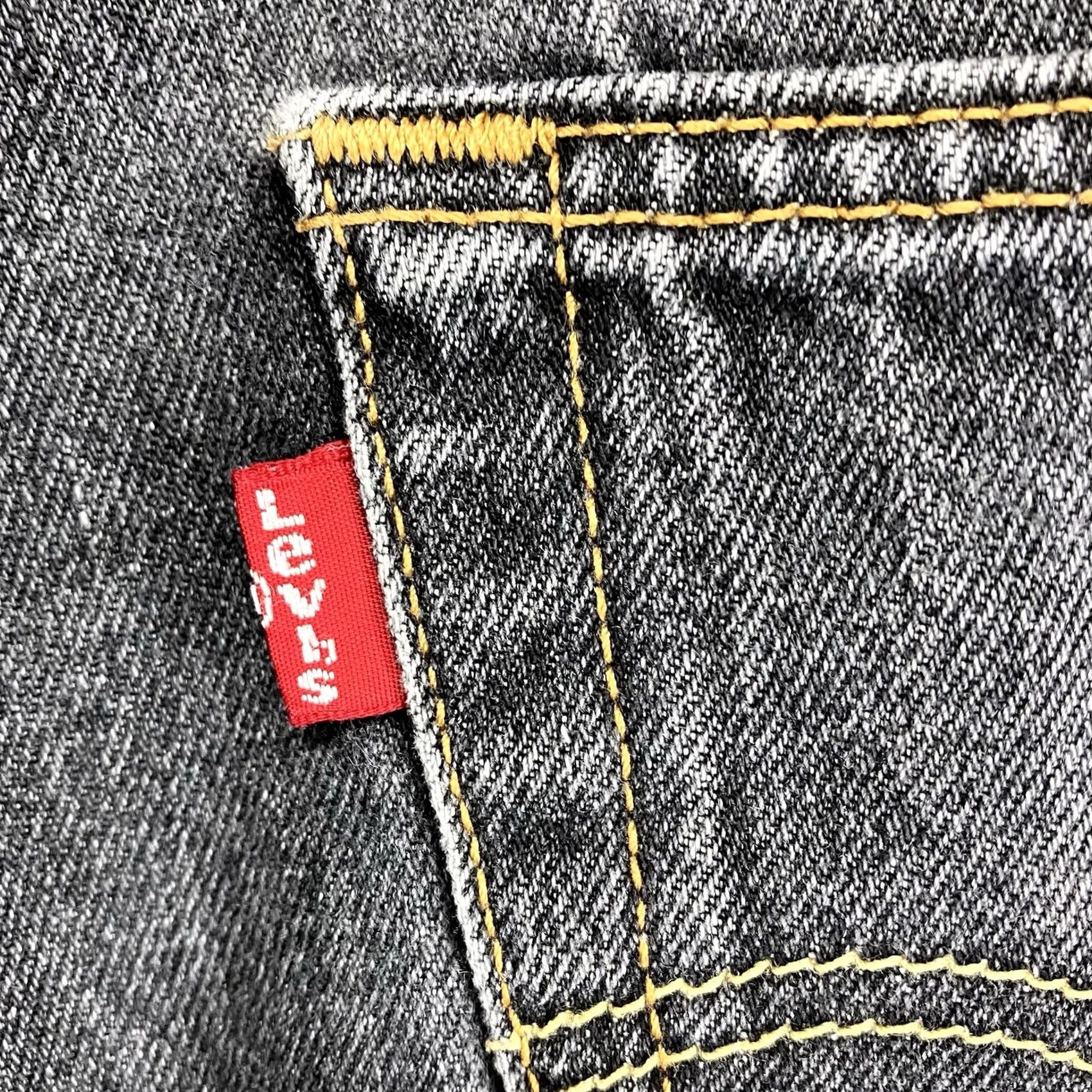 Levi's VINTAGE Levi's 501 Jeans Men’s 36x30 Black Faded Denim Button Fly 5-Pocket Straight Grunge 90s USA Leather Logo (If exact brand text allowed) Size US 36 / EU 52 - 5 Thumbnail