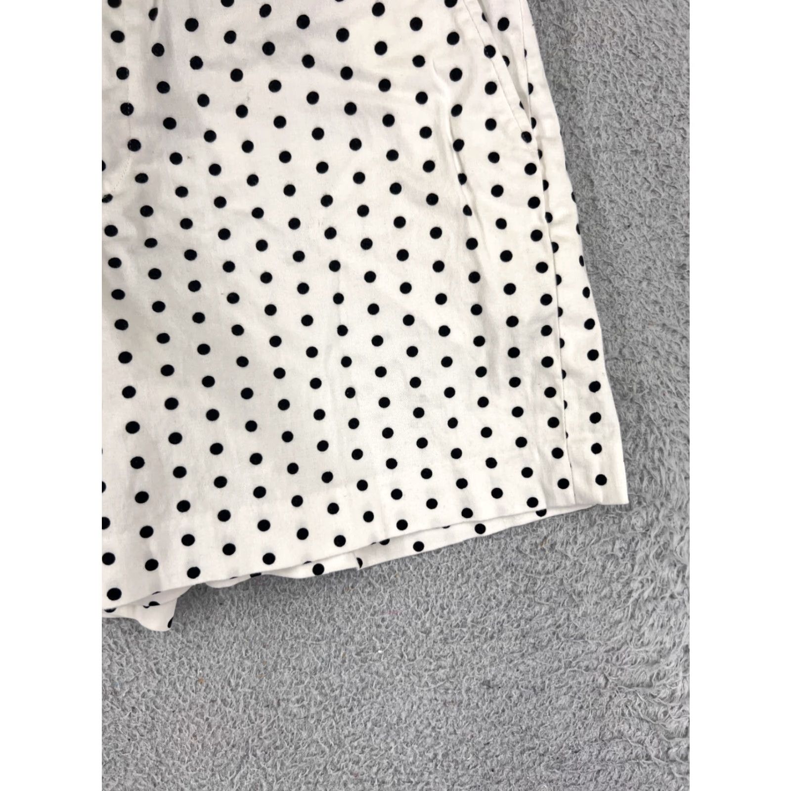Ralph Lauren Ralph Lauren Golf Shorts Womens 12 White Polka Dot Cotton Blend Activewear Stretch Pockets Size 34" / US 12 / IT 48 - 2 Thumbnail