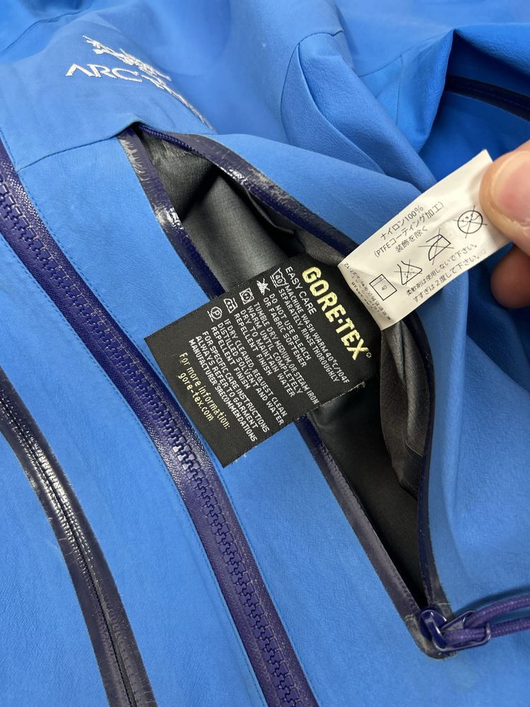 Arc'teryx Arcteryx Alpha SV Gore Tex Faded Jacket Size US L / EU 52-54 / 3 - 6 Thumbnail