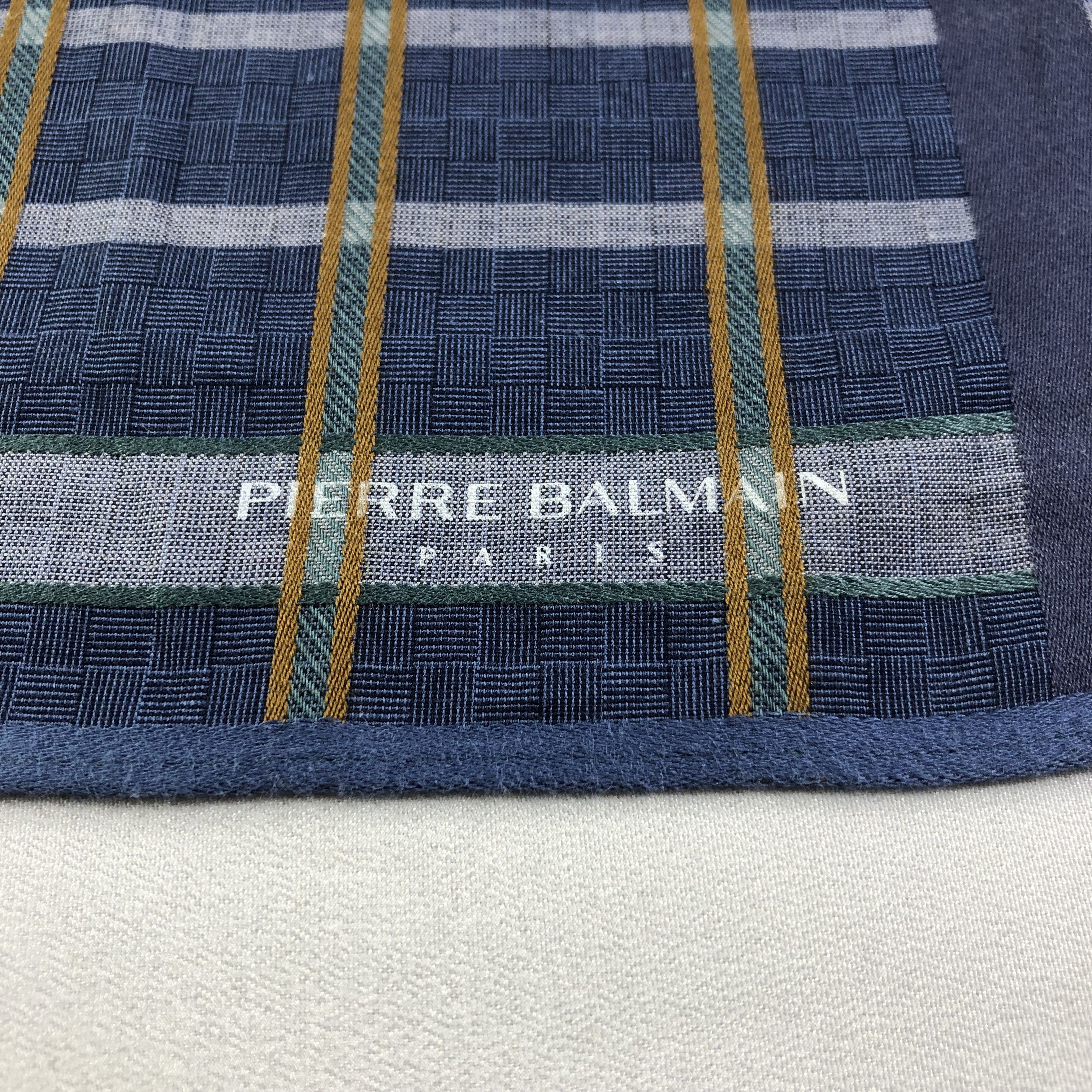 Pierre Balmain × Vintage Pierre Balmain Handkerchief Neckerchief Bandana H1550 Size ONE SIZE - 4 Thumbnail