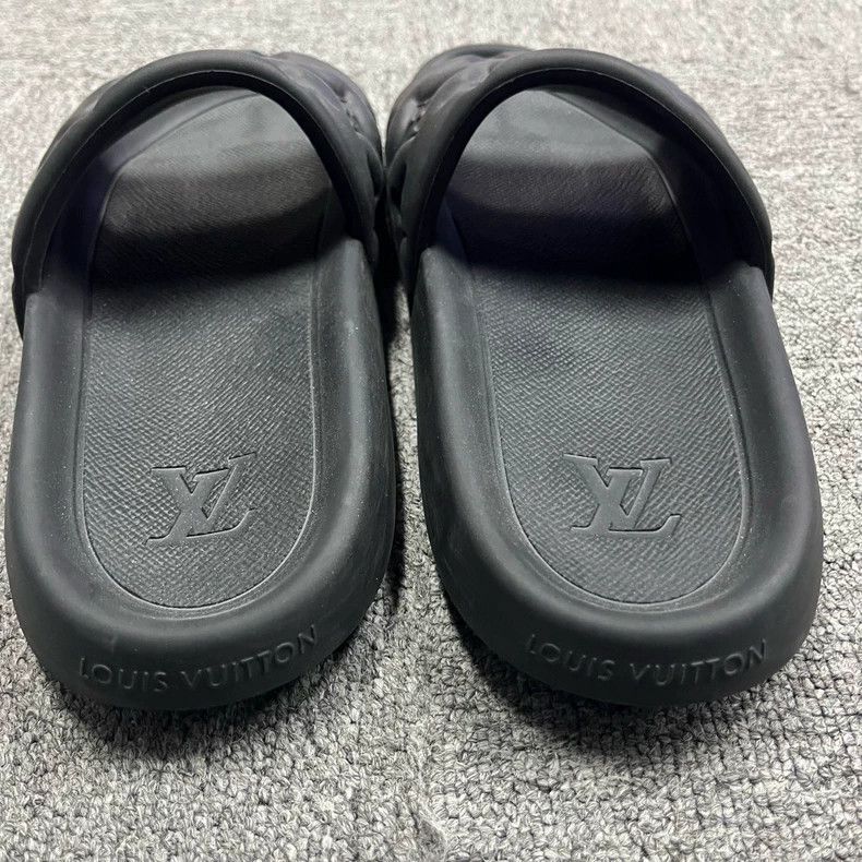 Louis Vuitton Louis Vuitton Black Comfortable Simple Slipper Size US 10 / EU 43 - 3 Thumbnail