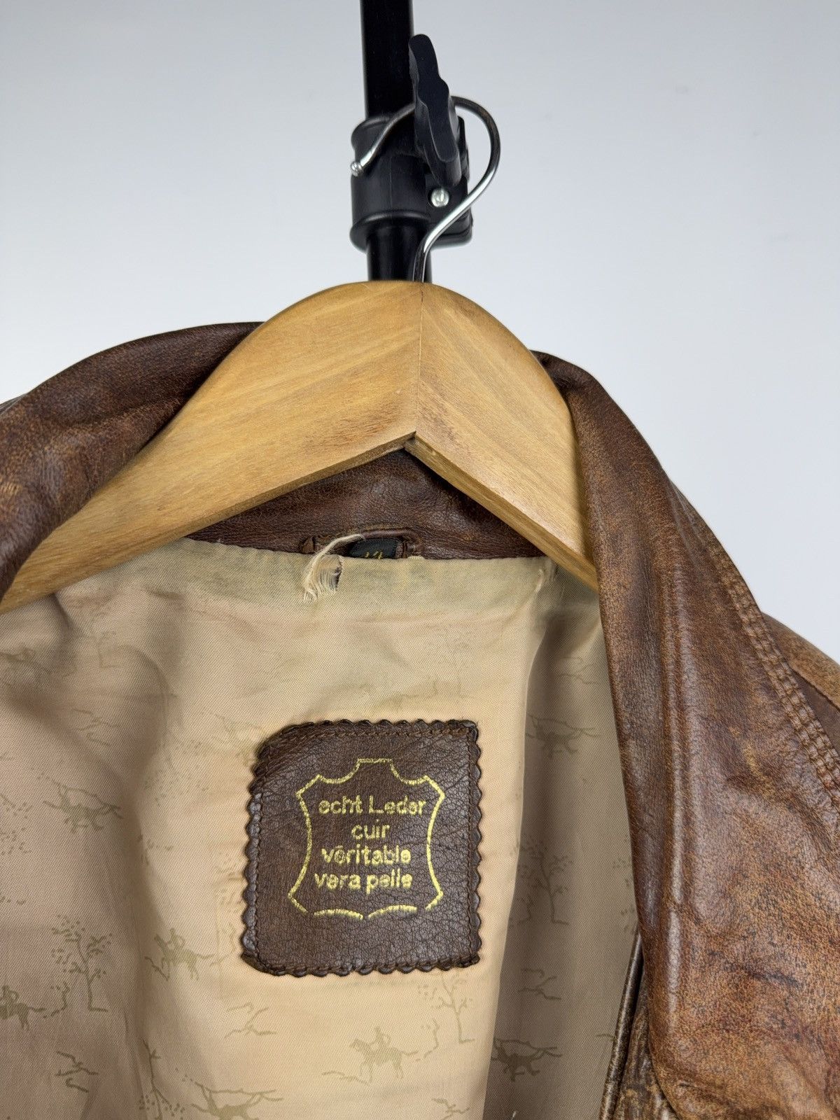 Japanese Brand Vintage Avant Garde Faded Western Margela Leather Jacket Size US L / EU 52-54 / 3 - 10 Thumbnail