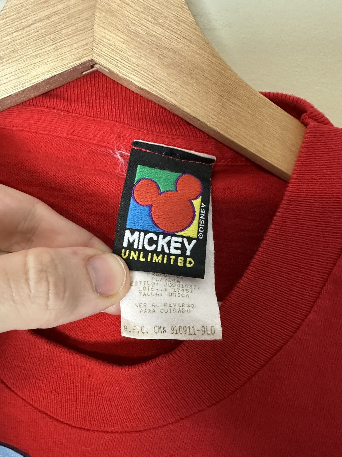 Disney × Mickey Mouse × Vintage Vintage Disney Mickey Mouse Minnie Mouse Love T-shirt Size US XL / EU 56 / 4 - 3 Thumbnail